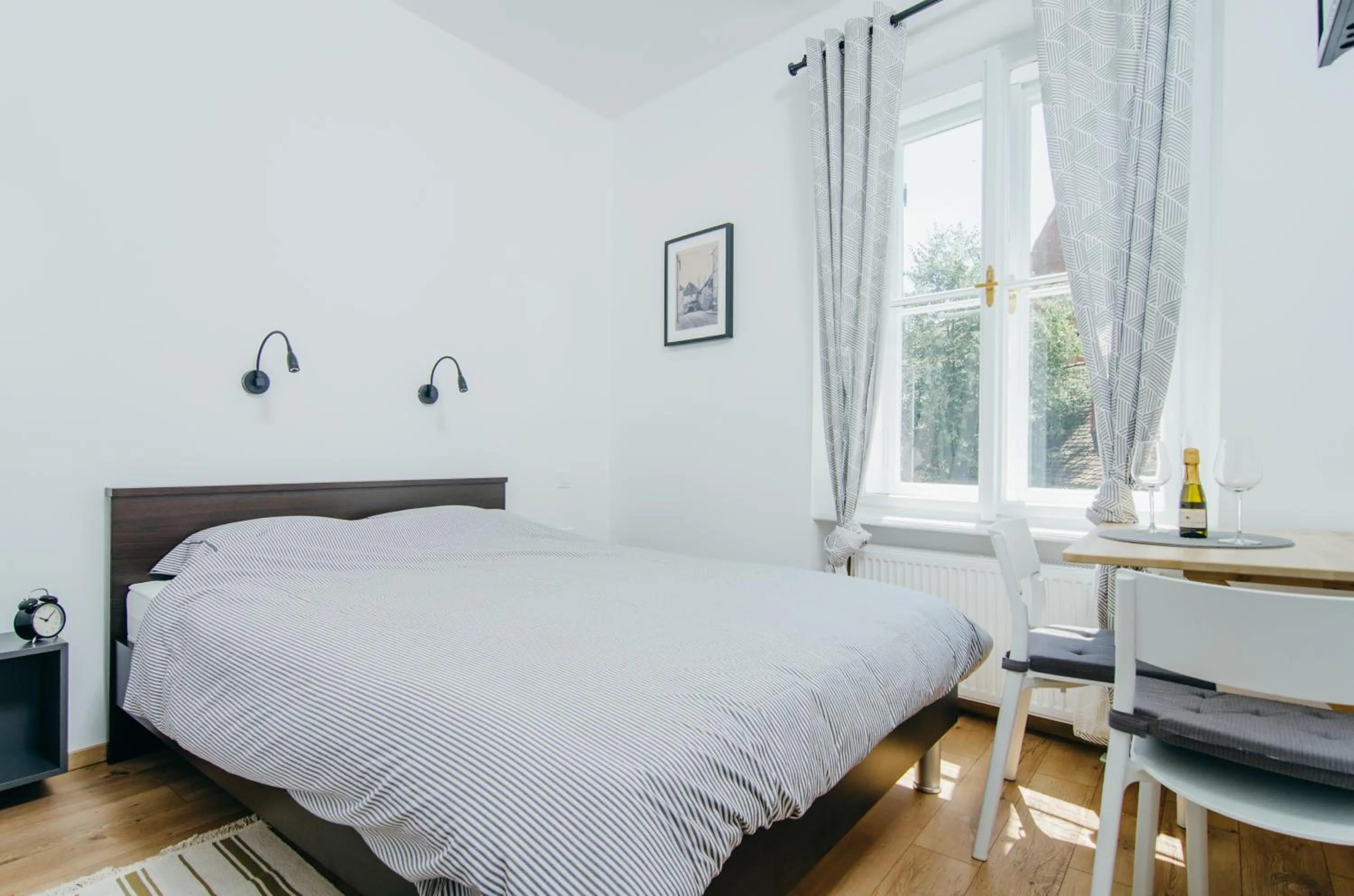 Bed in Old Town Tale