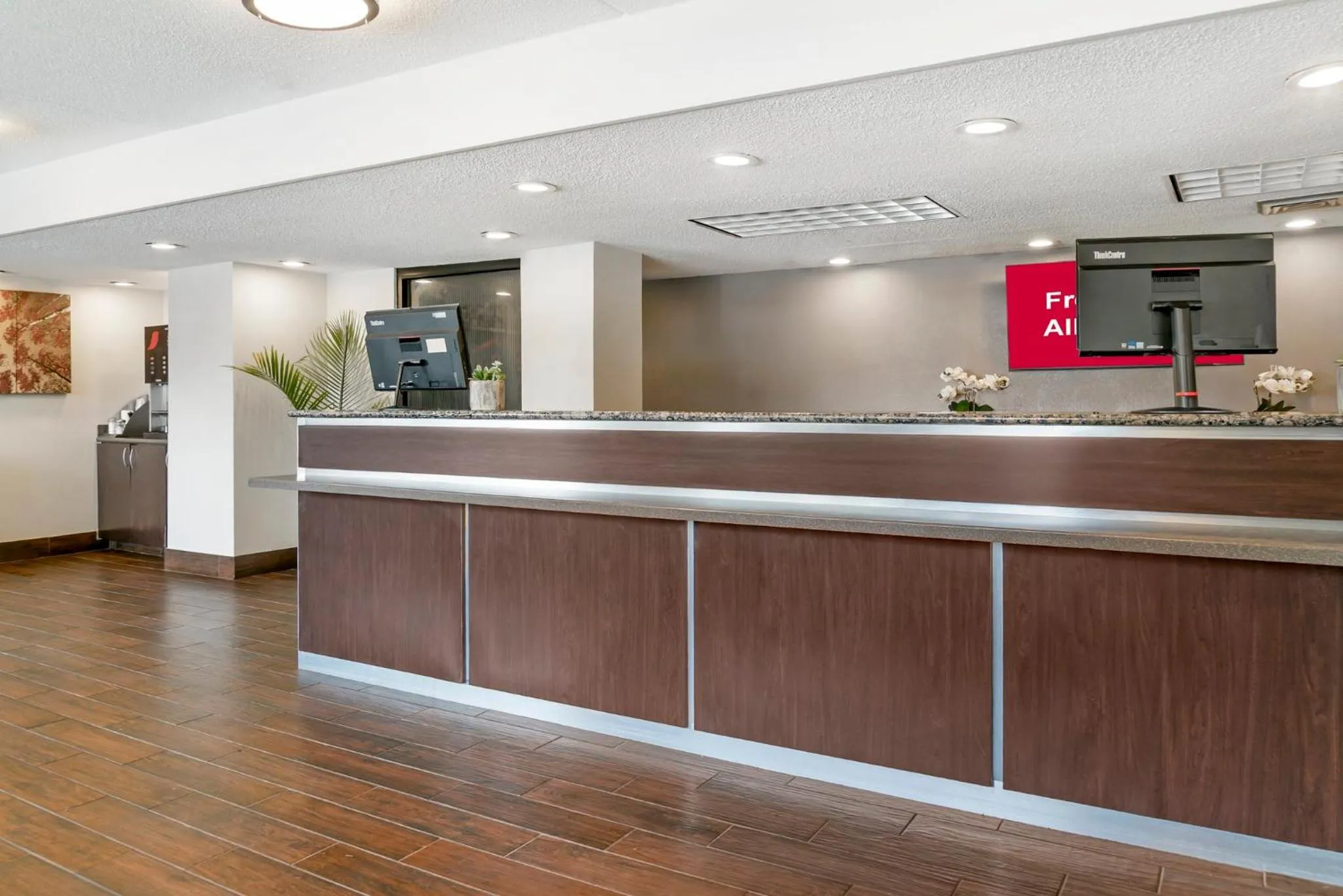 Lobby or reception in Red Roof Inn Detroit-Rochester Hills/ Auburn Hills