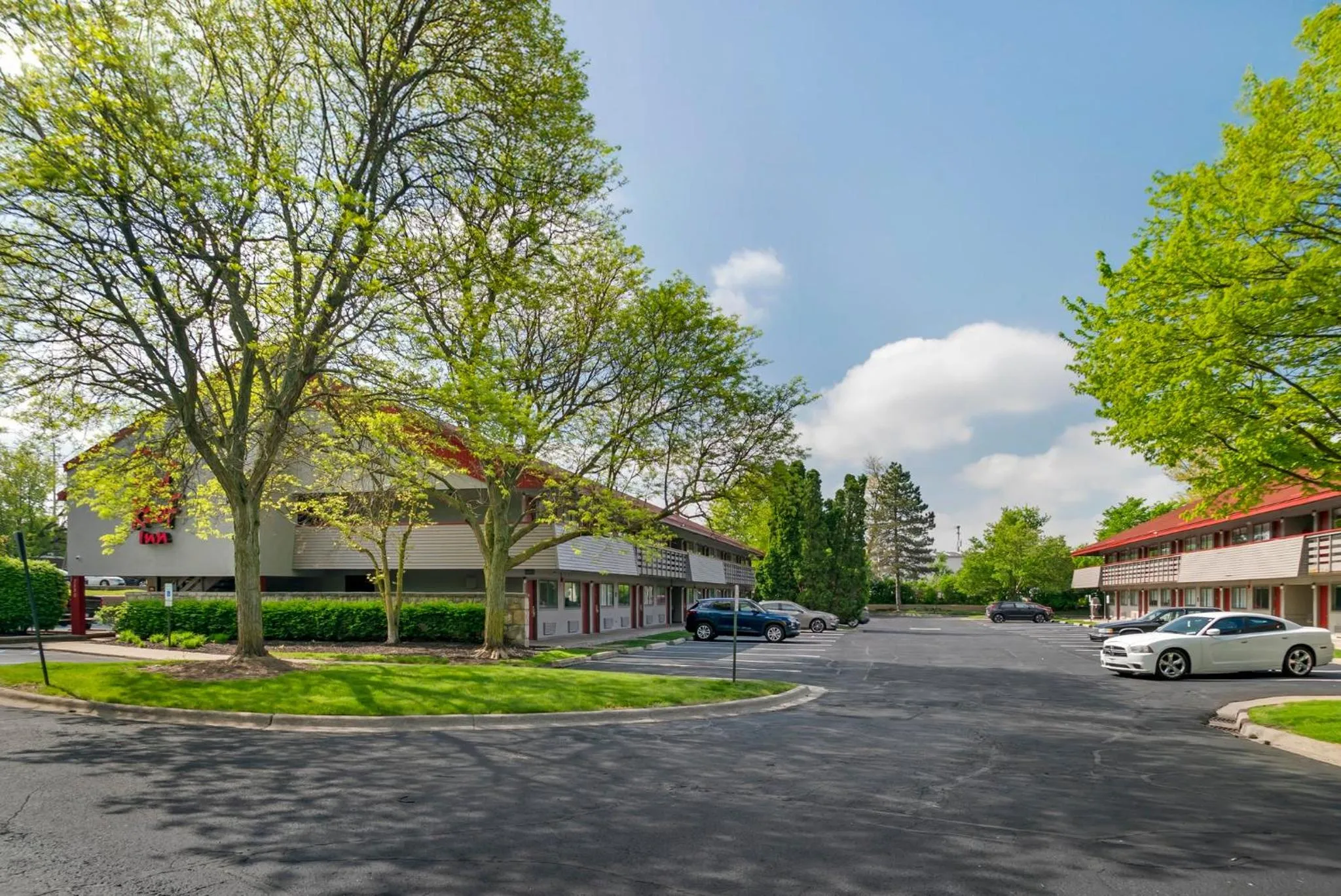 Property building in Red Roof Inn Detroit-Rochester Hills/ Auburn Hills