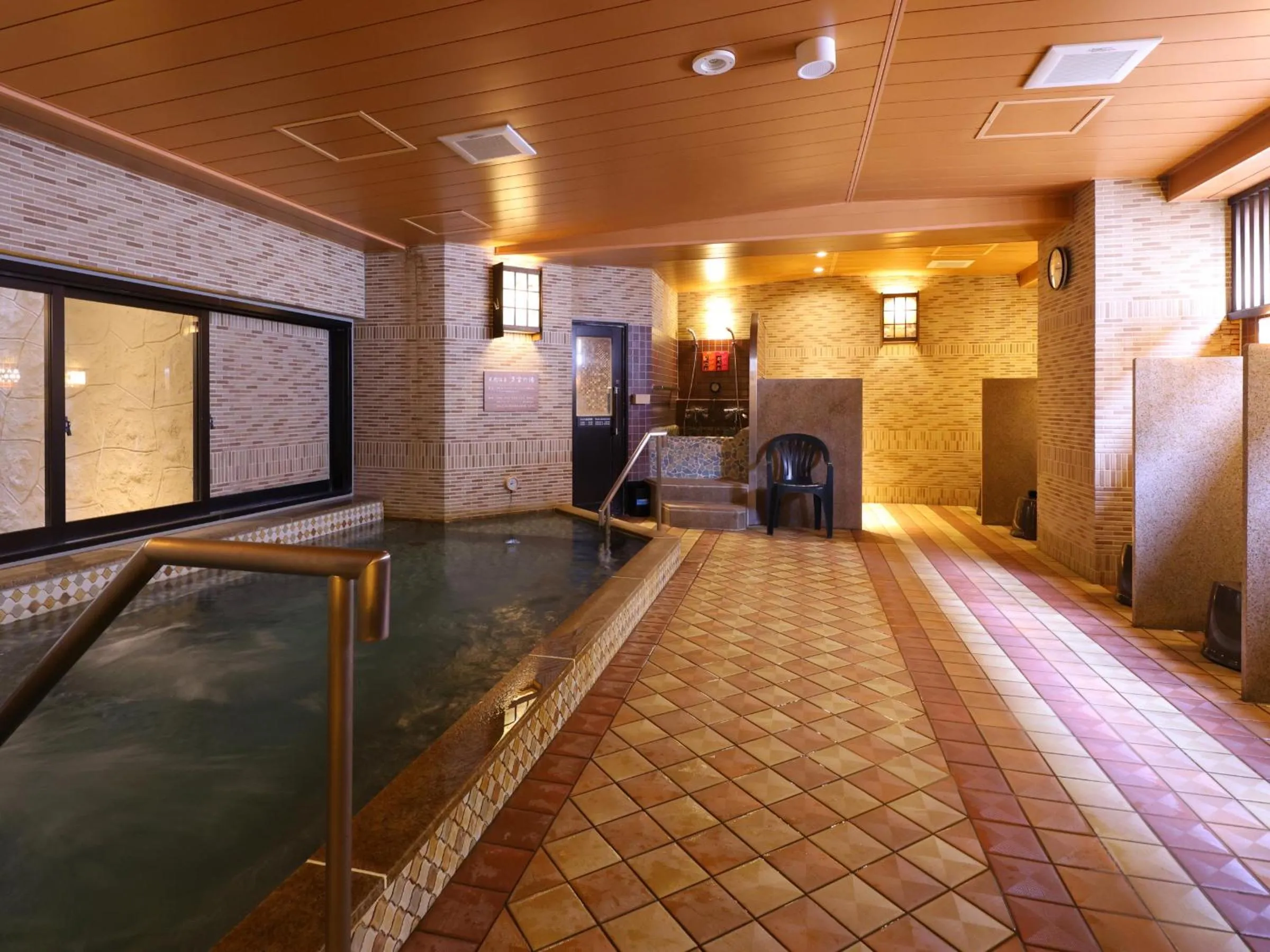 Public Bath in Tennen Onsen Taho-no-Yu Dormy Inn Niigata