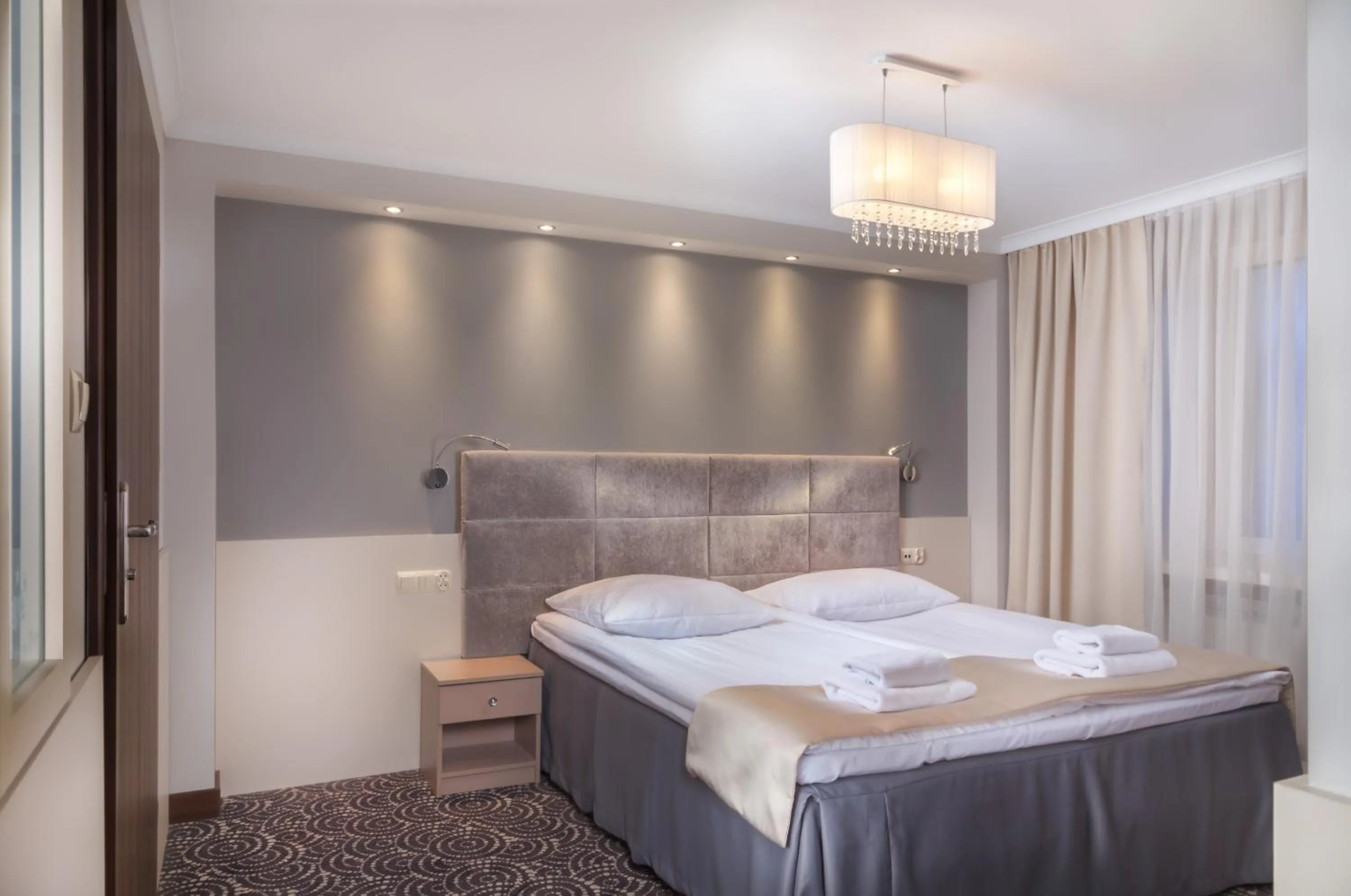 Bedroom, Bed in Hotel Cristal Park