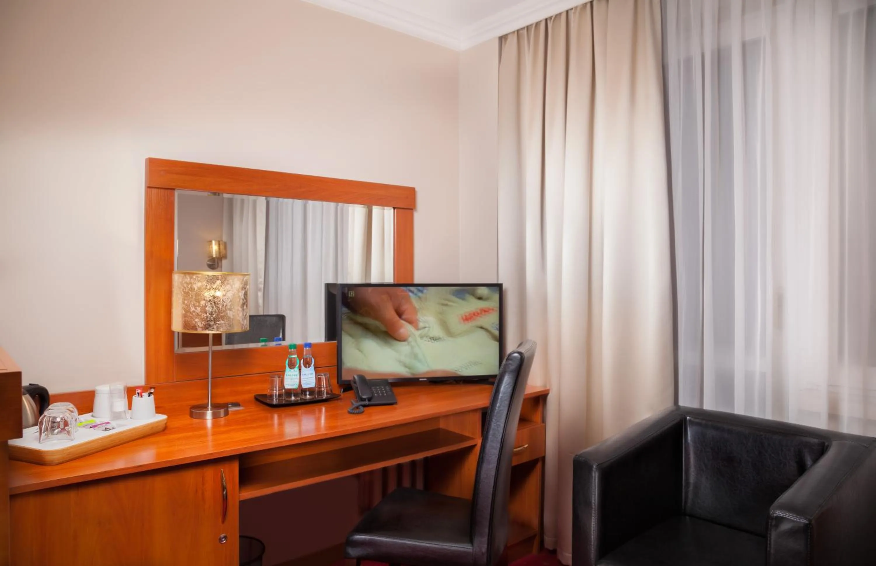 TV and multimedia in Hotel Cristal Park