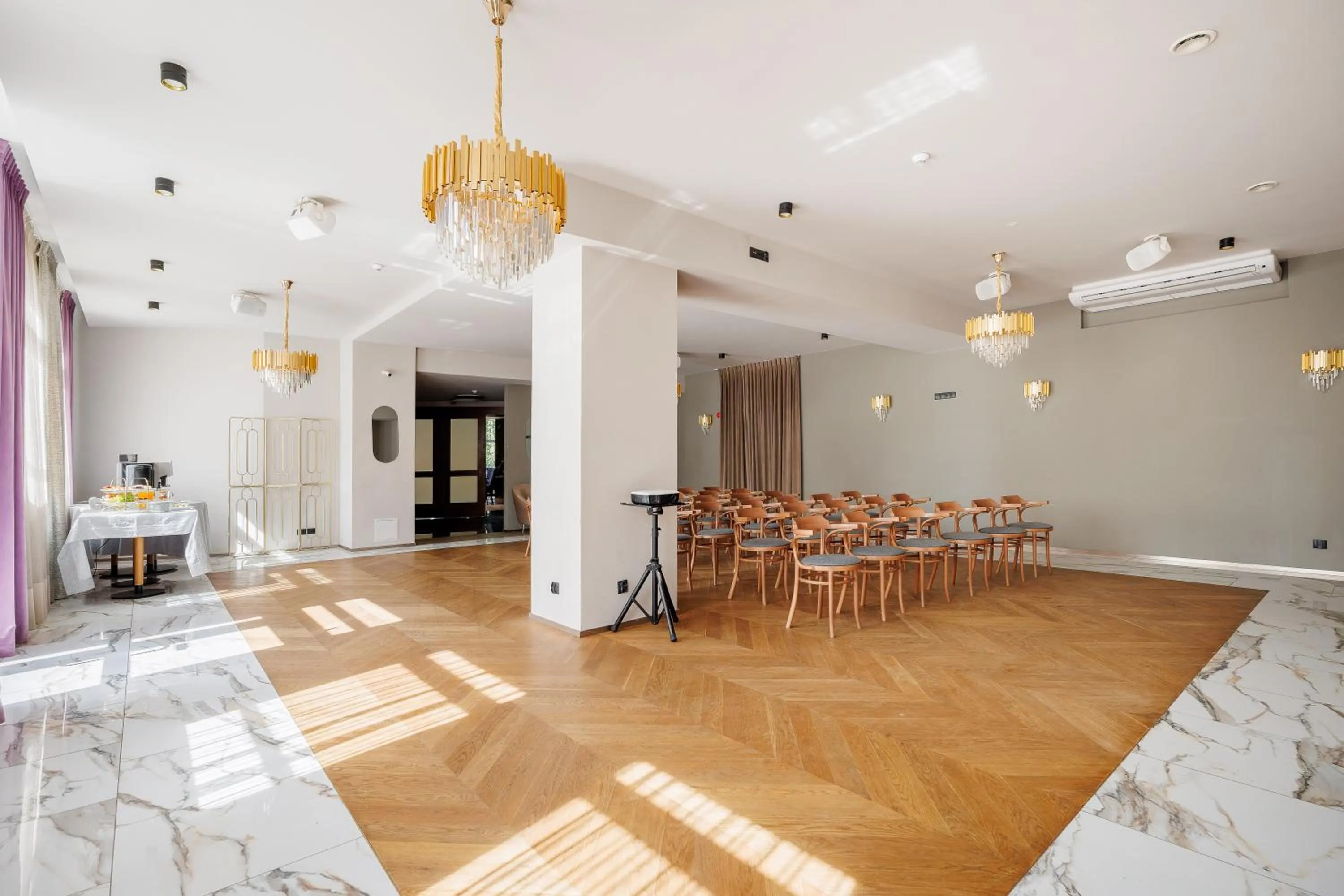 Meeting/conference room in Hotel Cristal Park