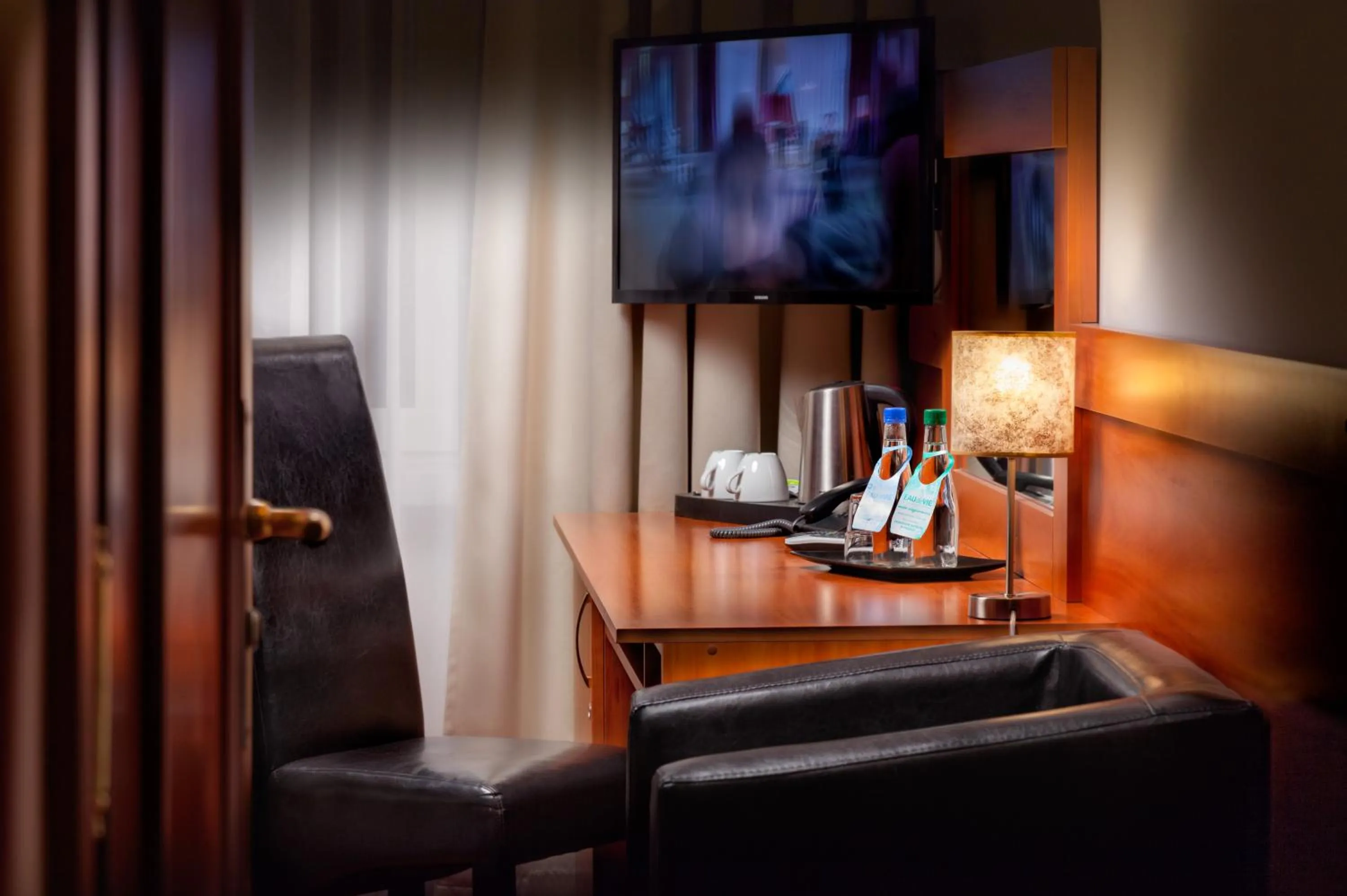 TV and multimedia in Hotel Cristal Park