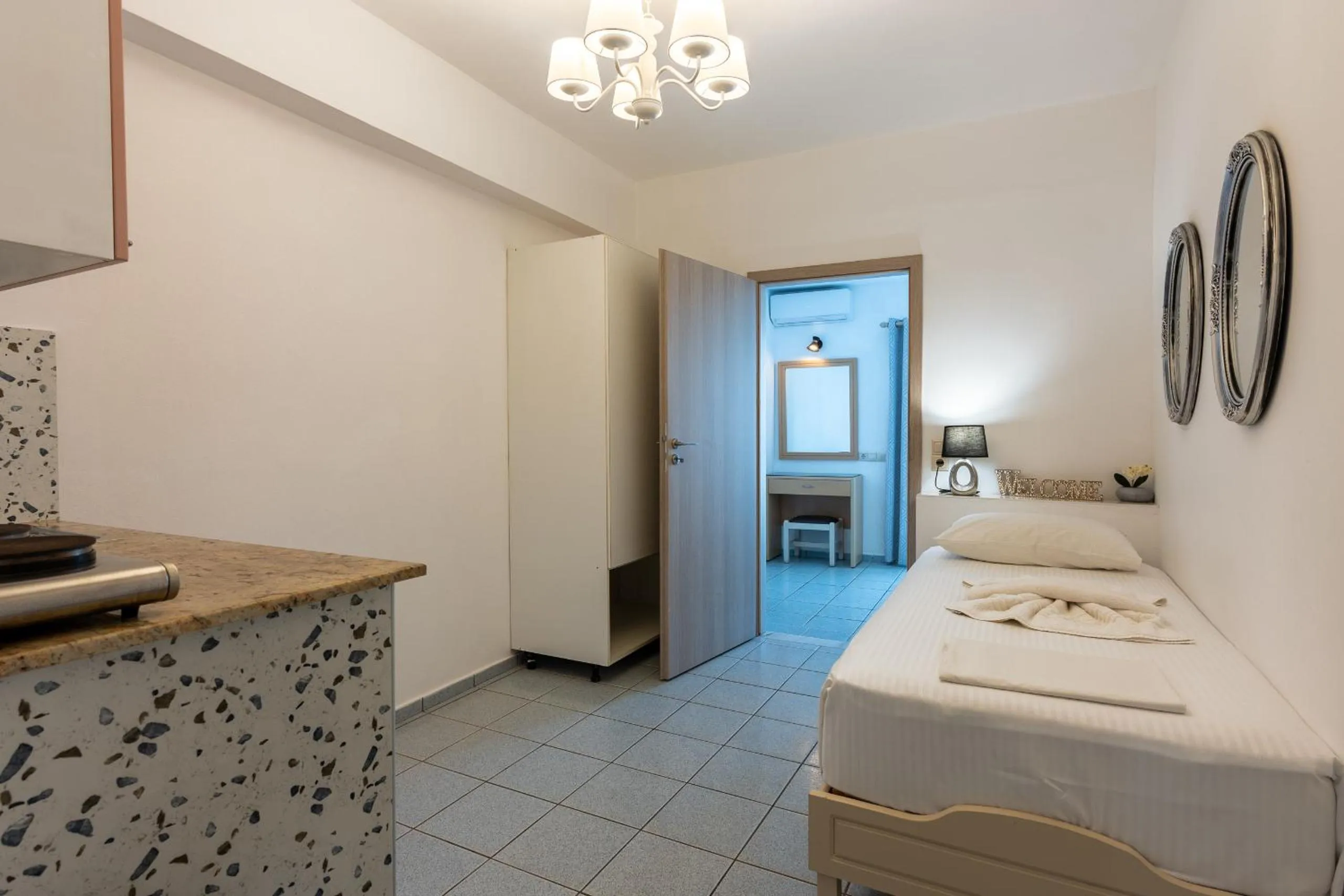 Bedroom, Bed in Laplaya Beach