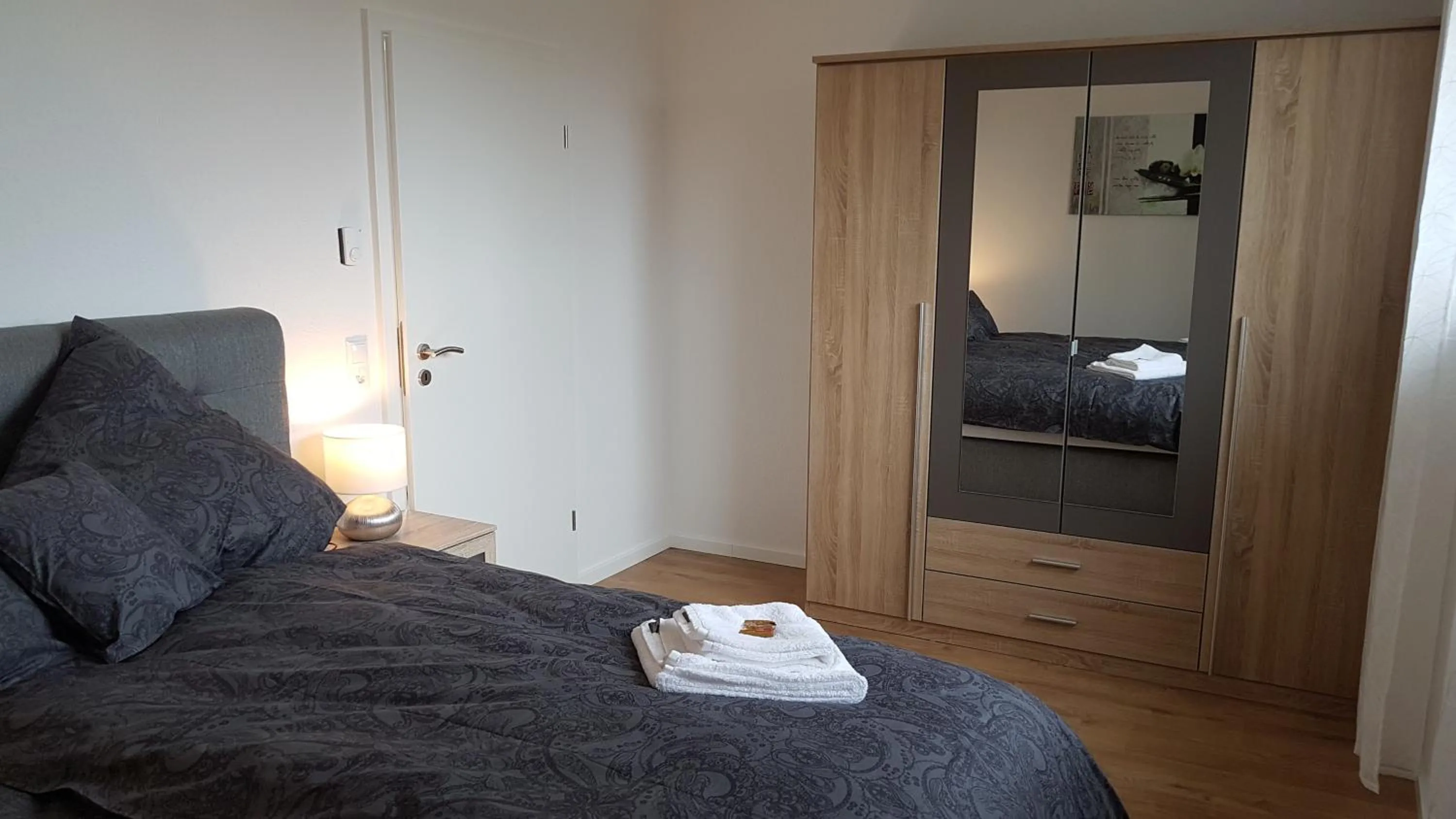 Bedroom, Bed in Cloud 7 II