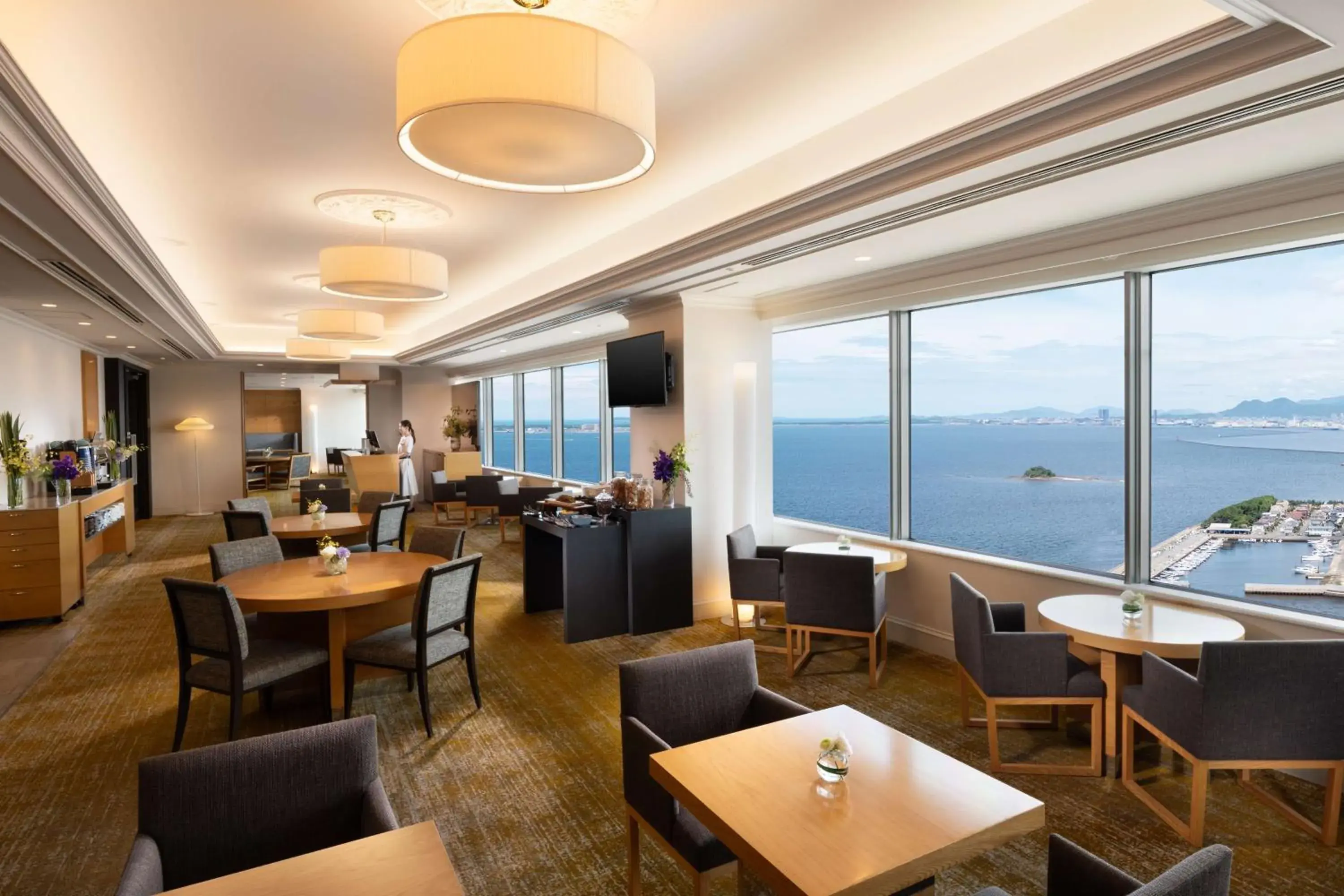 Property building in Hilton Fukuoka Sea Hawk Property building in Hilton Fukuoka Sea Hawk