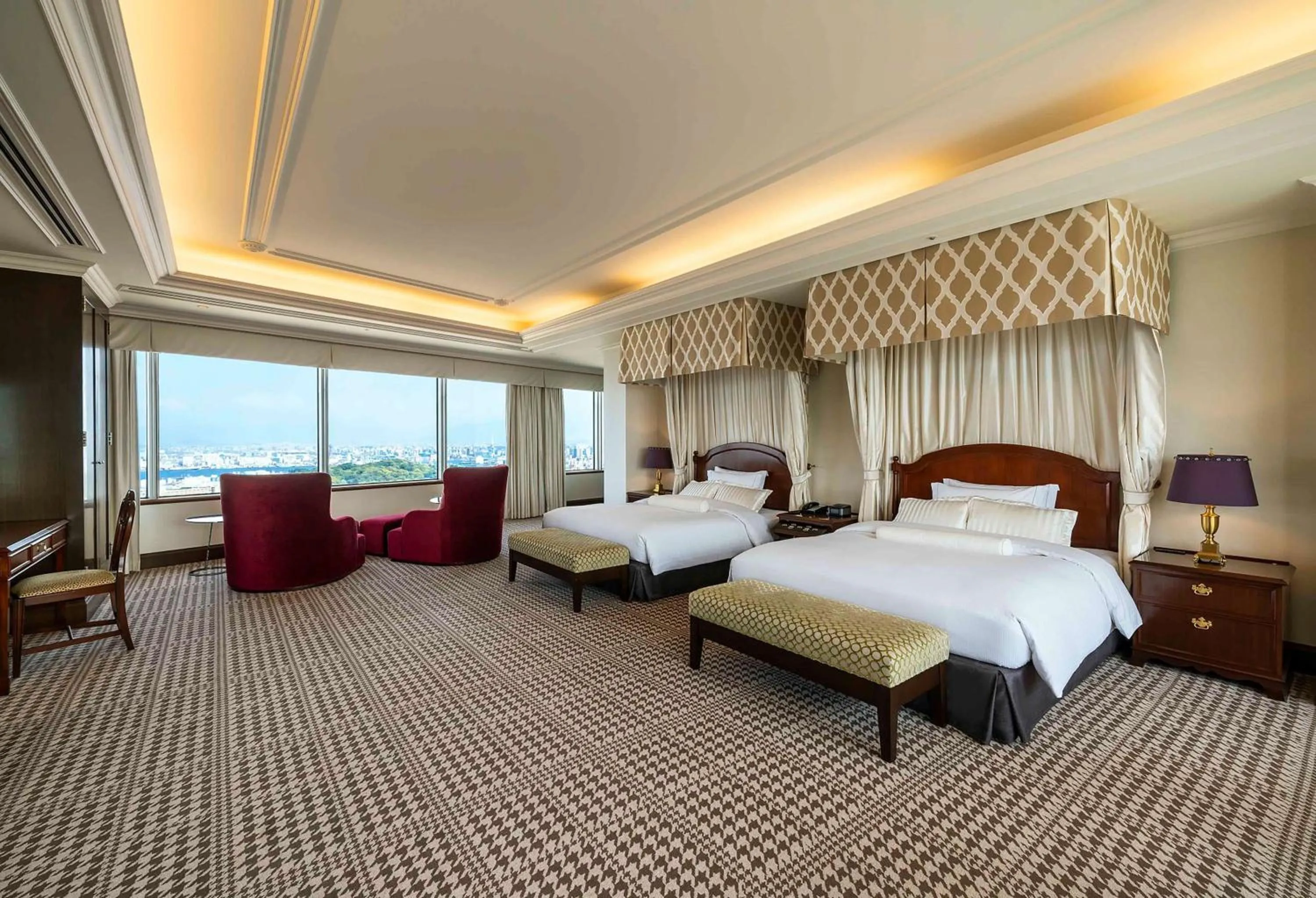 Bedroom, Bed in Hilton Fukuoka Sea Hawk