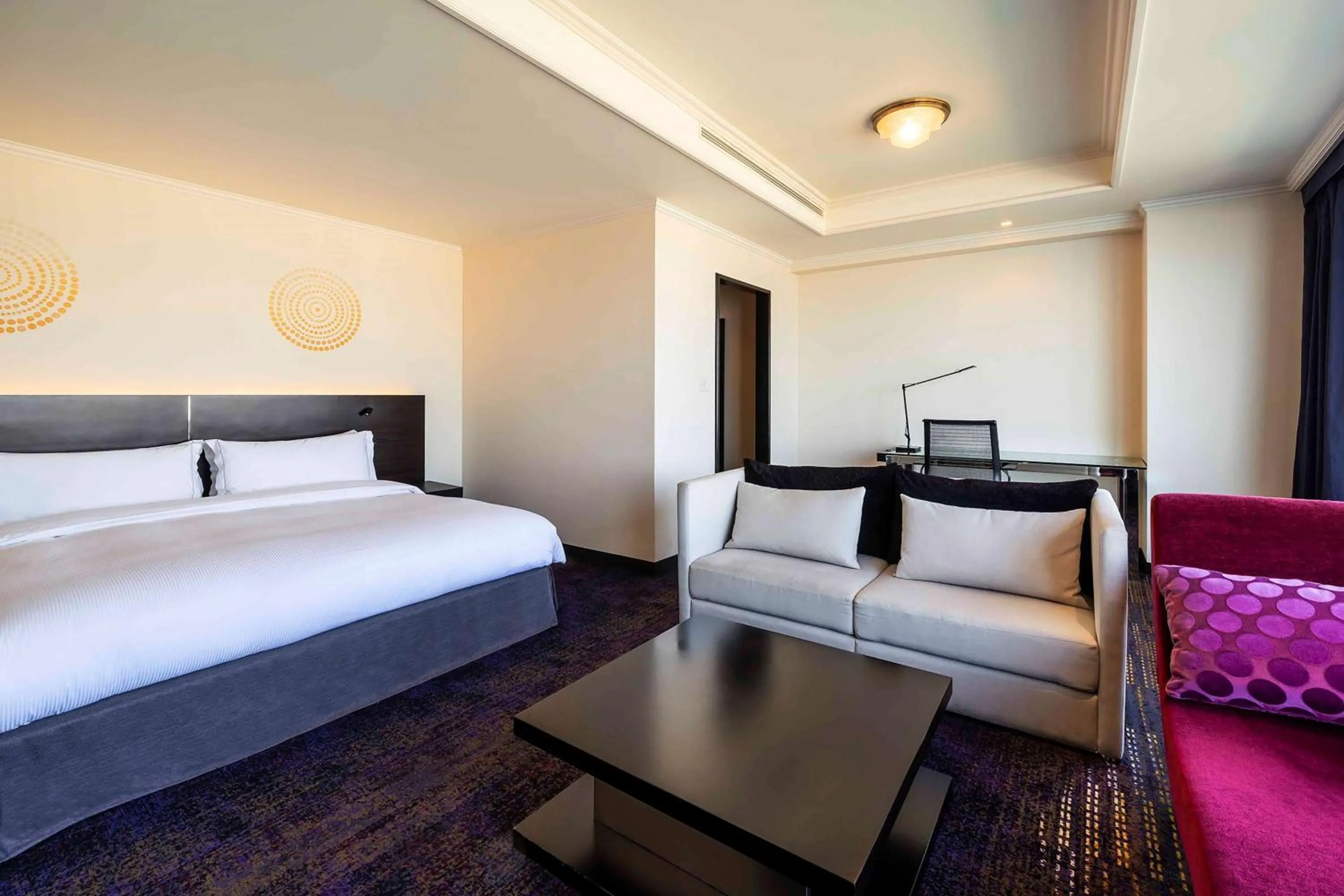 Bedroom, Bed in Hilton Fukuoka Sea Hawk