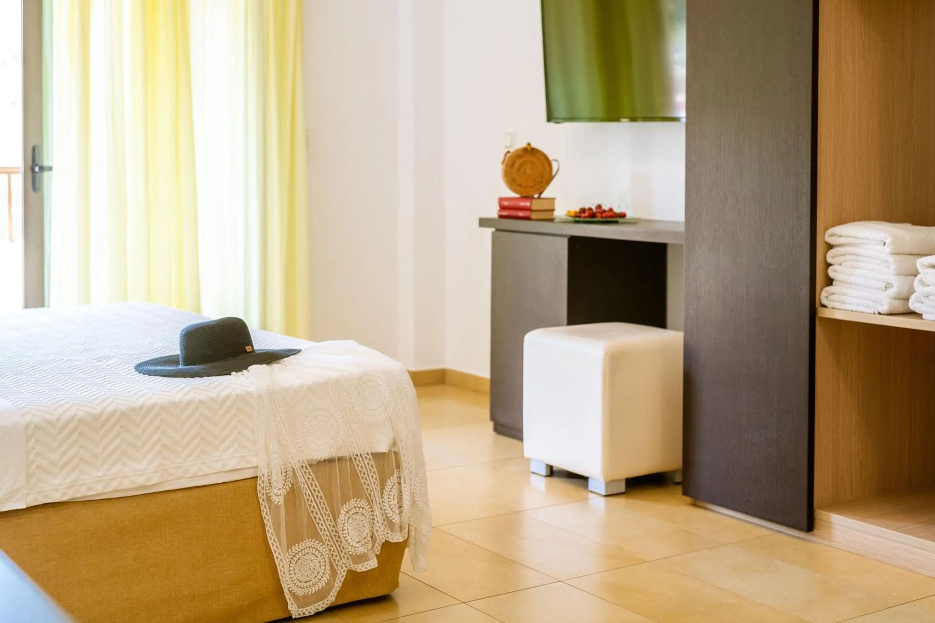 Photo of the whole room, Bed in 3Aktes Suites & Studios