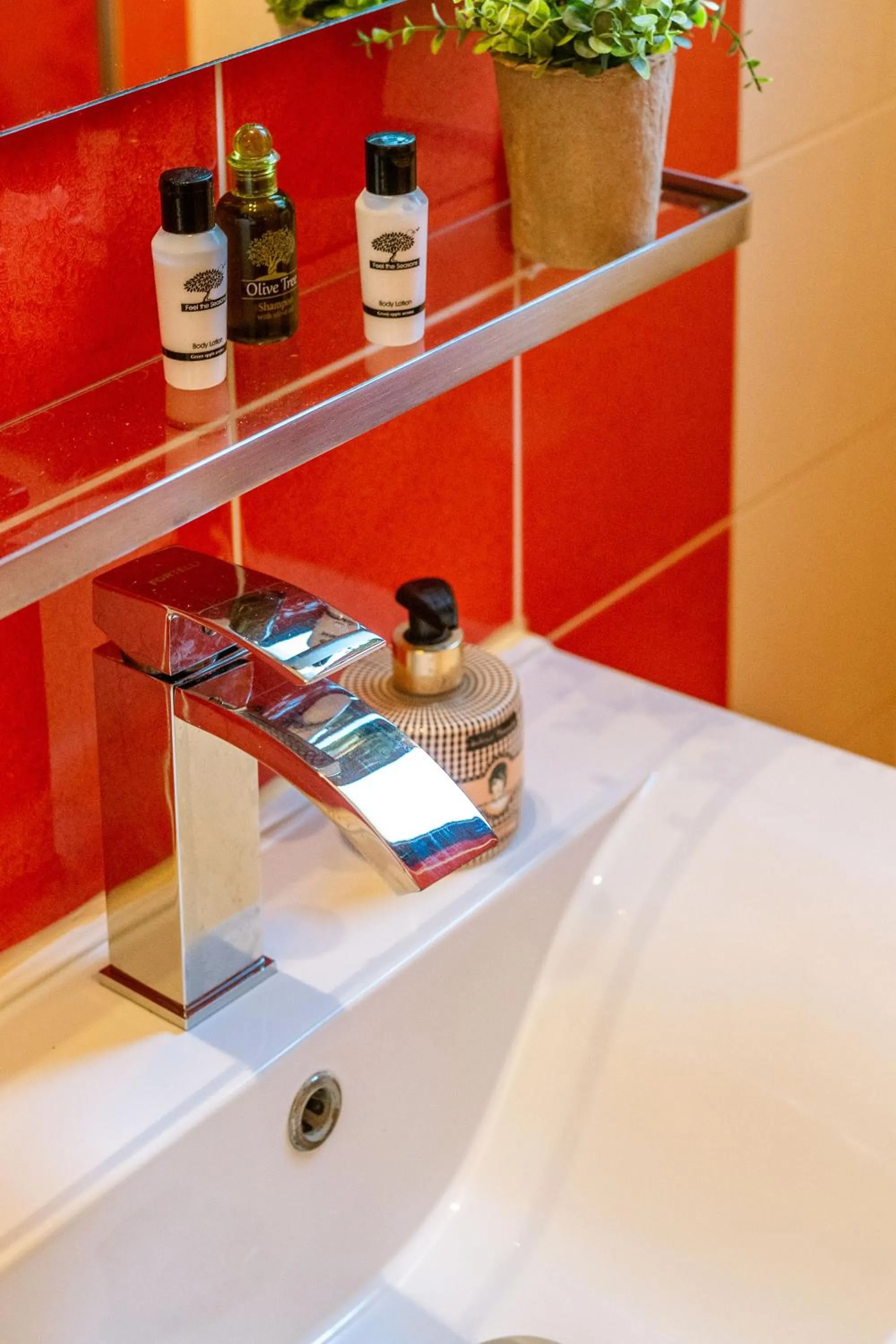 Bathroom in 3Aktes Suites & Studios