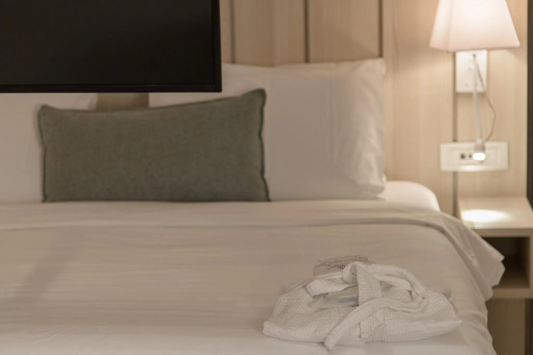 Bed in Iakinthos, Tsilivi Beach