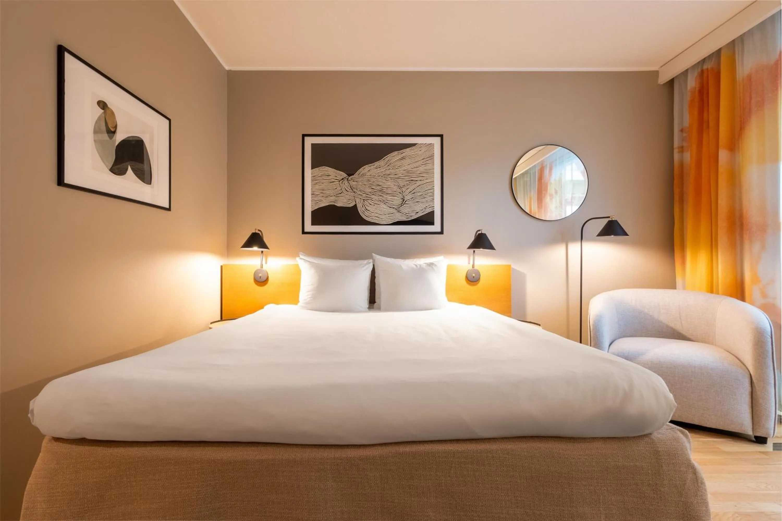 Seating area, Bed in Hyatt Place Gothenburg Central