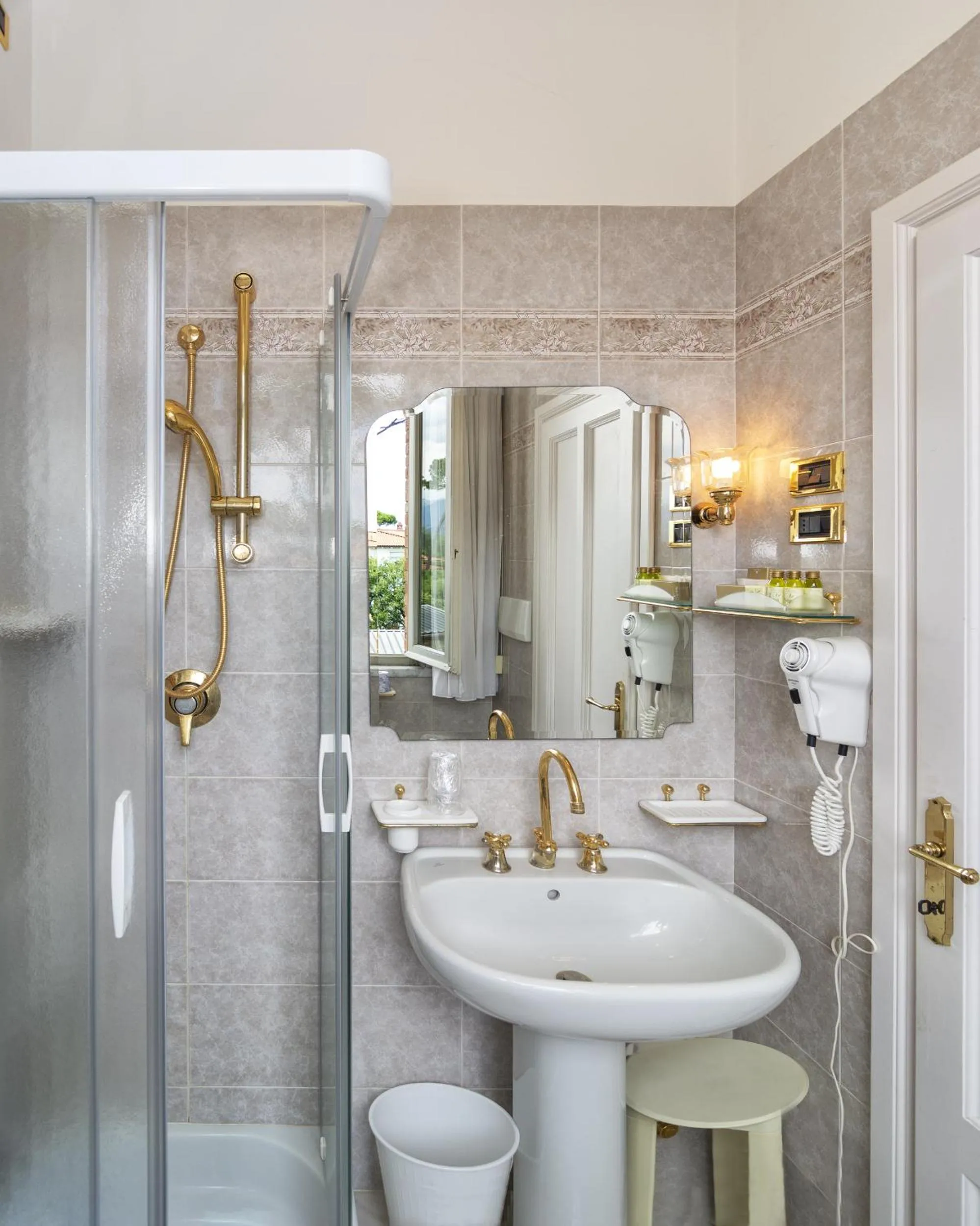 Bathroom in Hotel Villa Edera