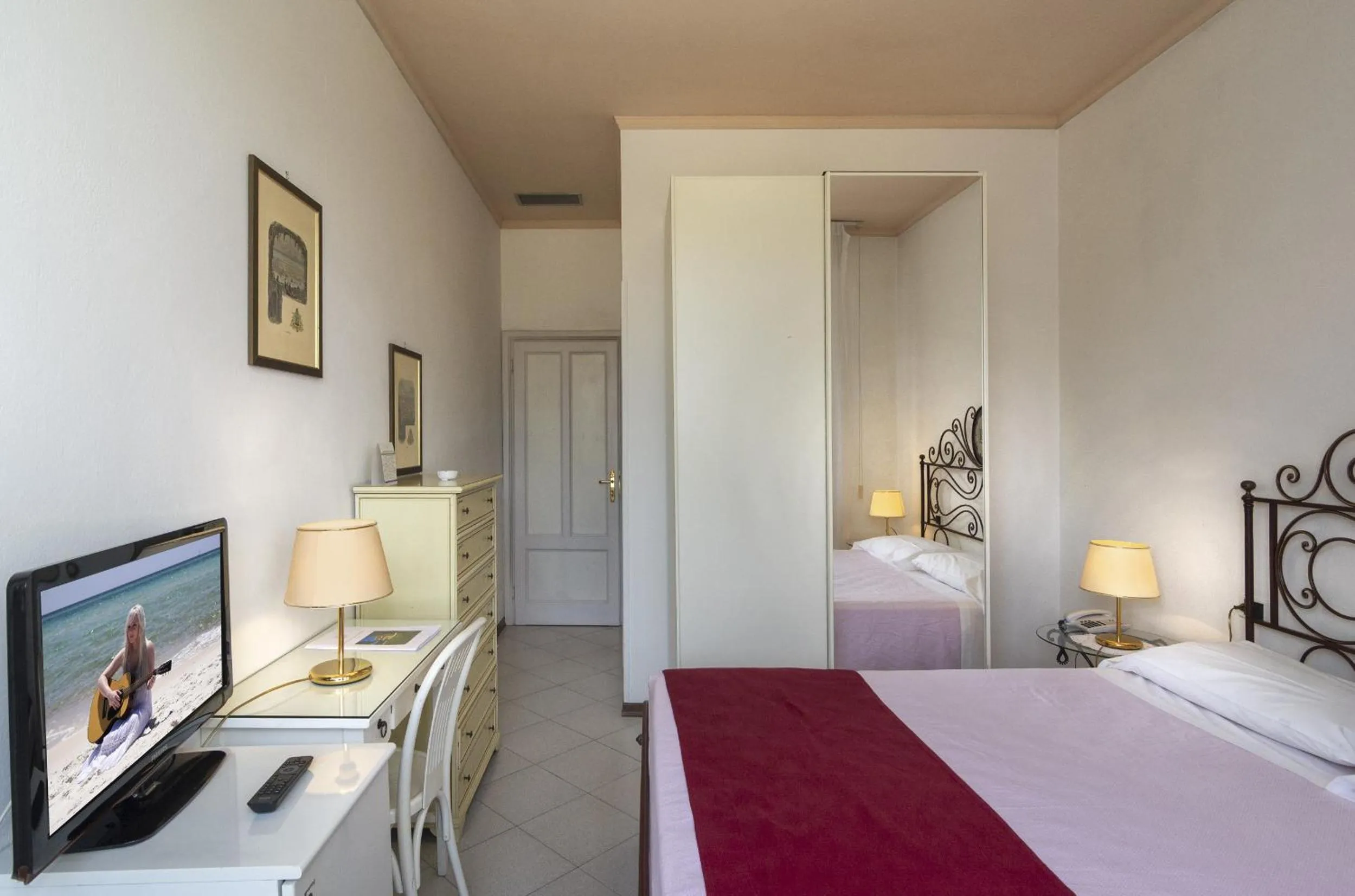 Bed in Hotel Villa Edera