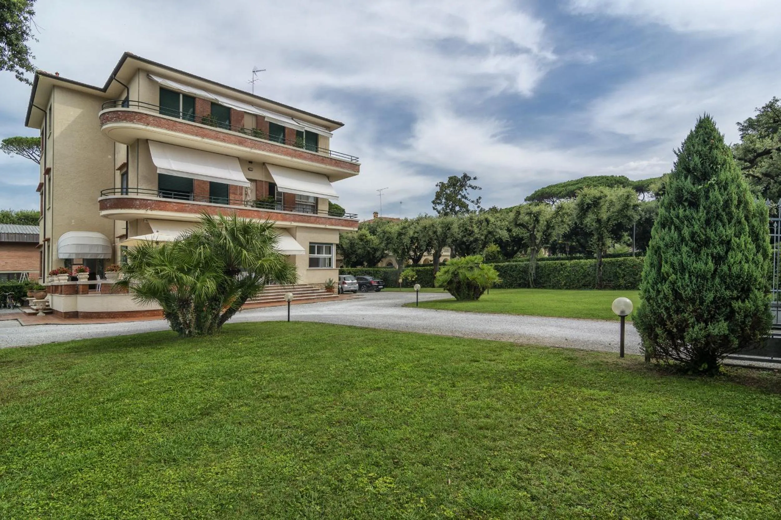 Facade/entrance in Hotel Villa Edera