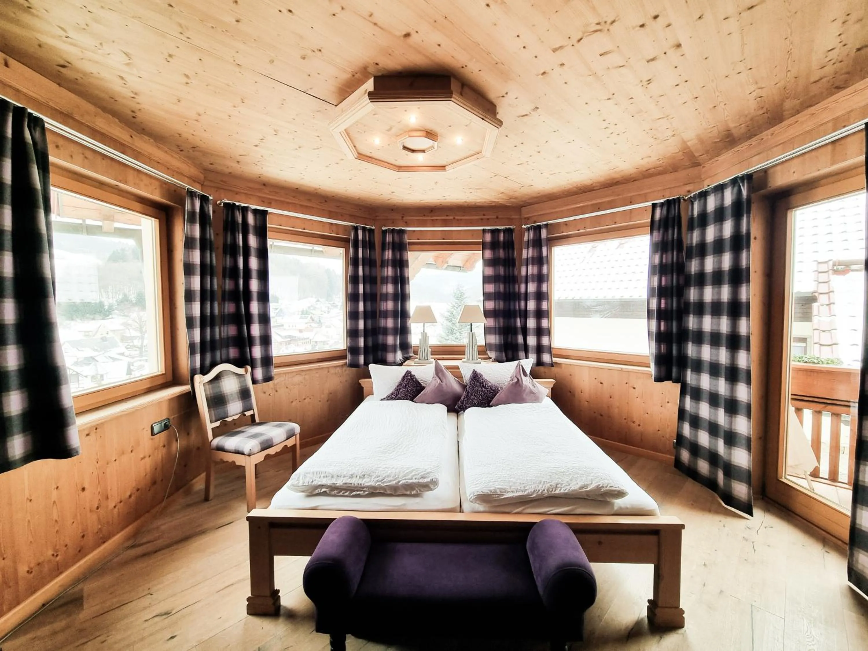 Bed in Landhaus Talblick- Frühstückspension