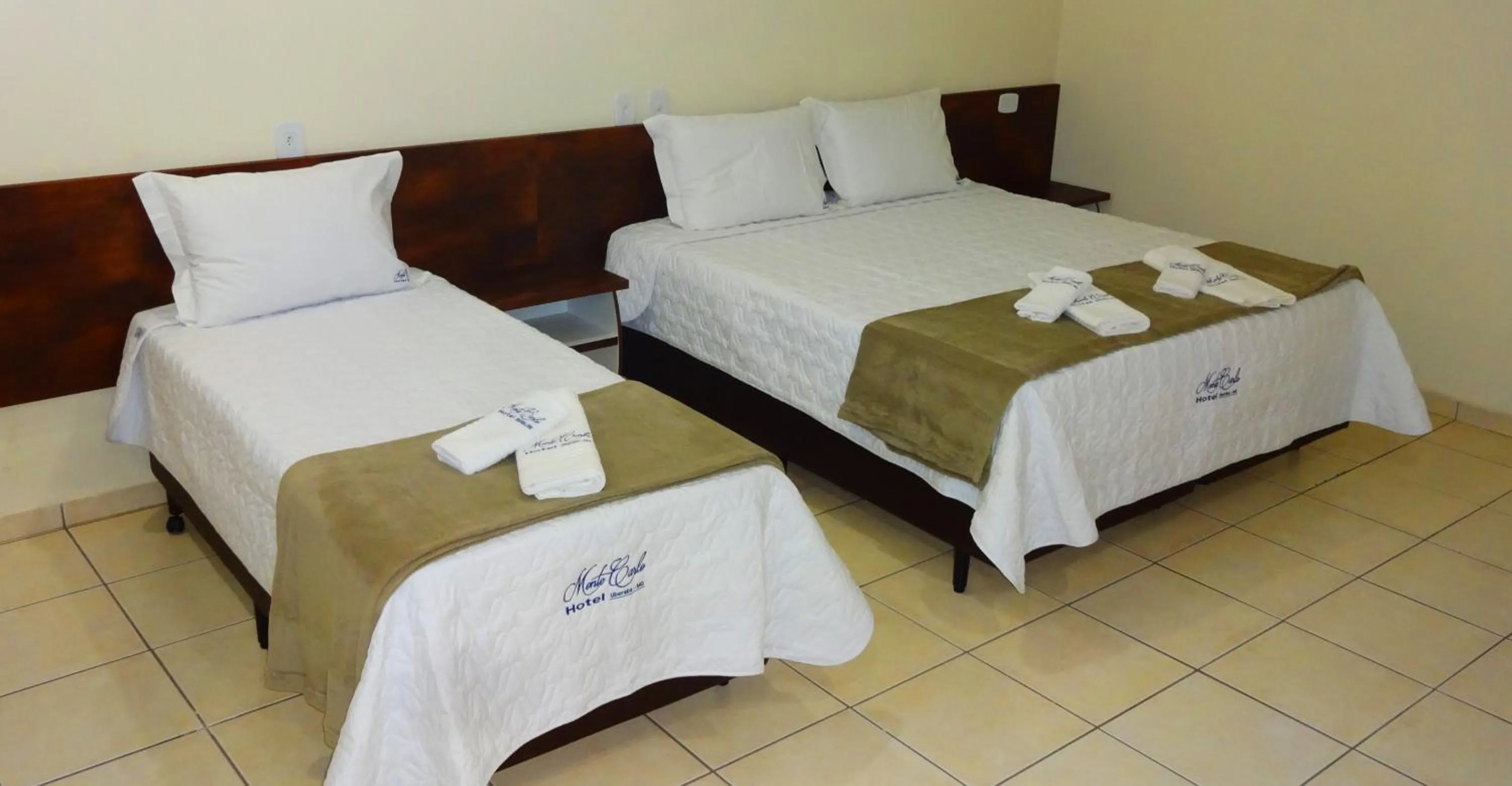 Hotel Monte Carlo Uberaba - Próximo ao Hospital UFTM , Hospital Dr Hélio Angotti e Hospital Regional Uberaba