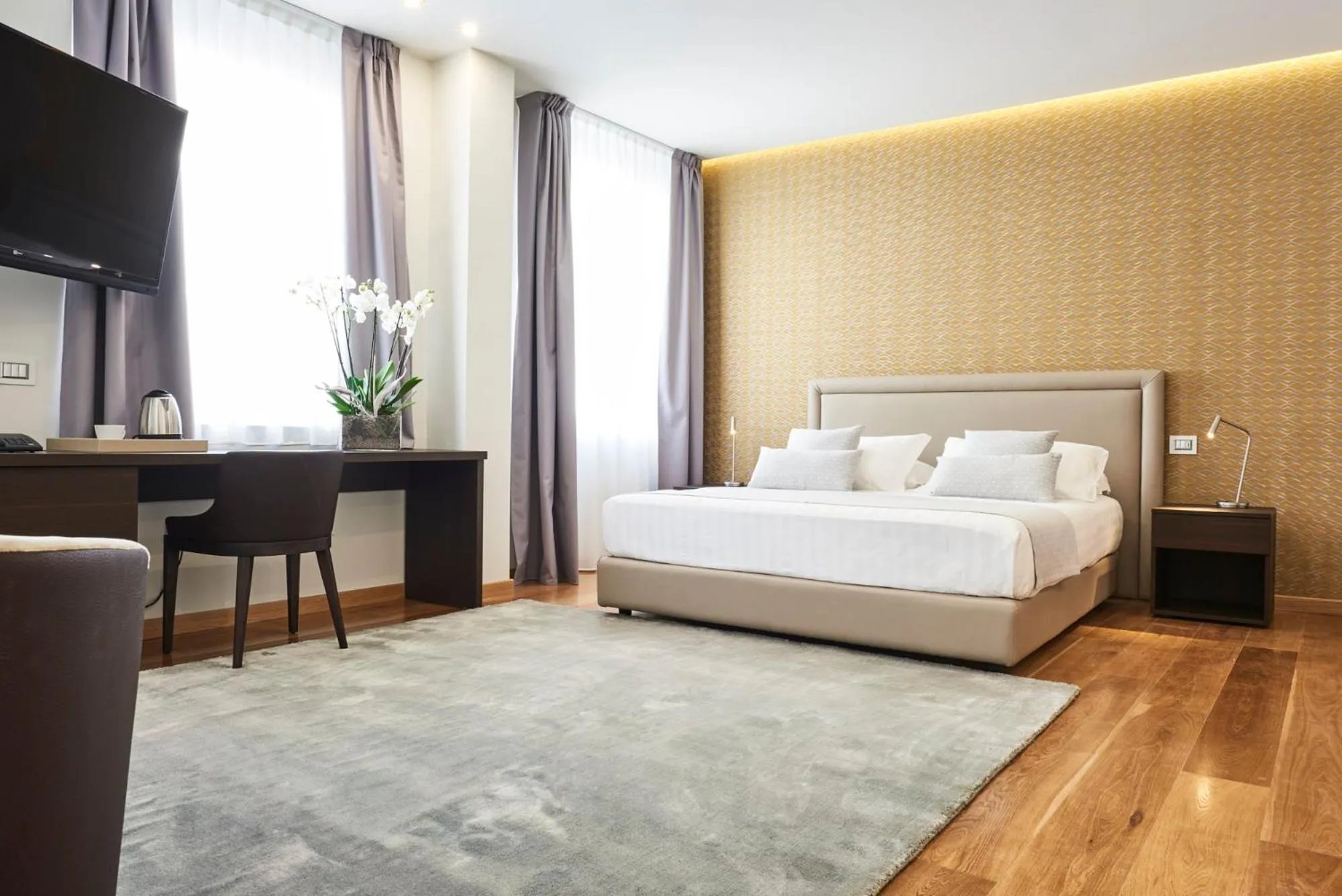 Bedroom, Bed in Hotel Michelangelo