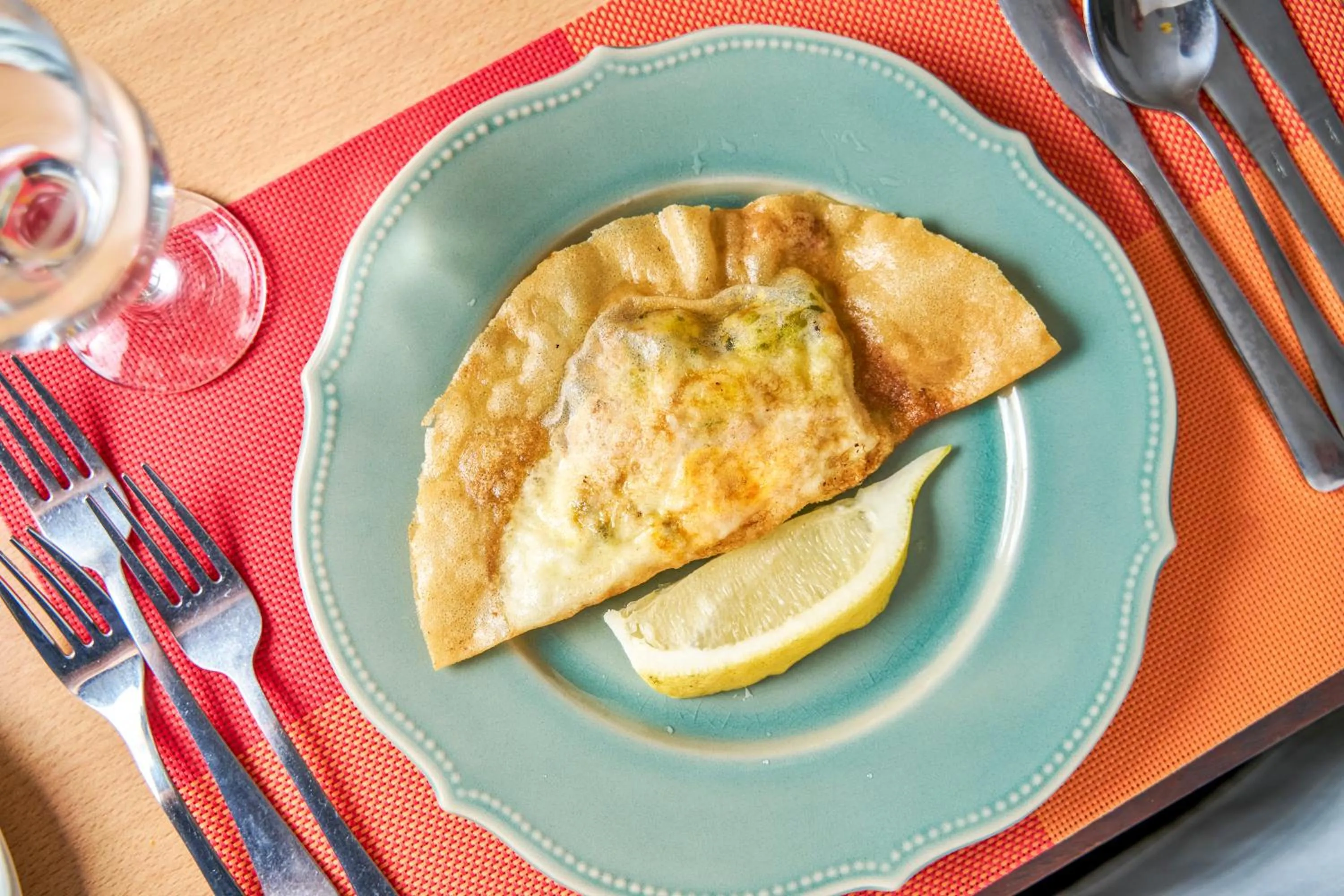 Food and drinks in Nozha Beach Resort & Spa