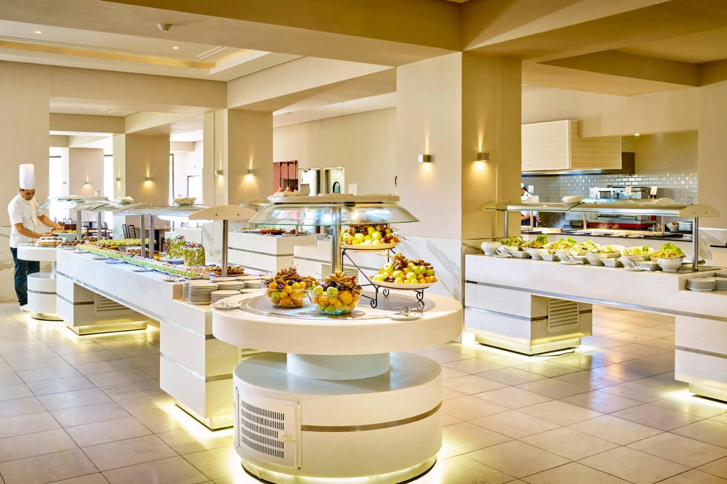 Restaurant/places to eat in Nozha Beach Resort & Spa