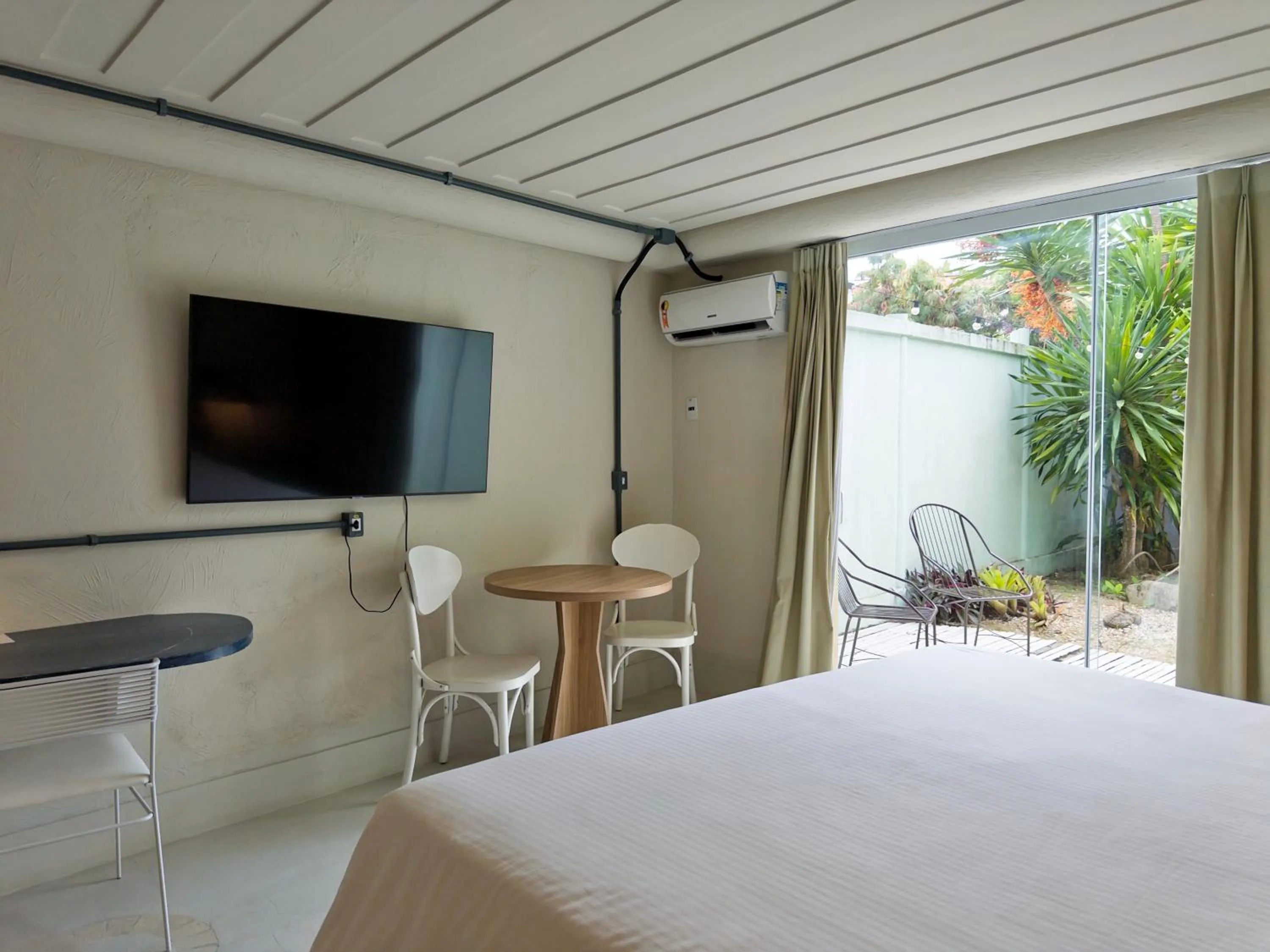 Garden, Bed in Own Búzios Beach Hotel