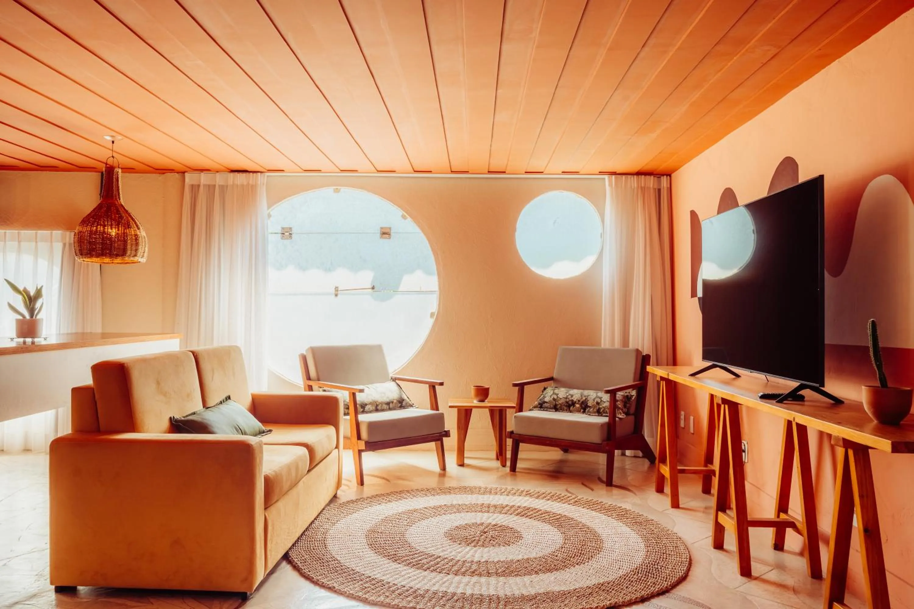 TV and multimedia in Own Búzios Beach Hotel