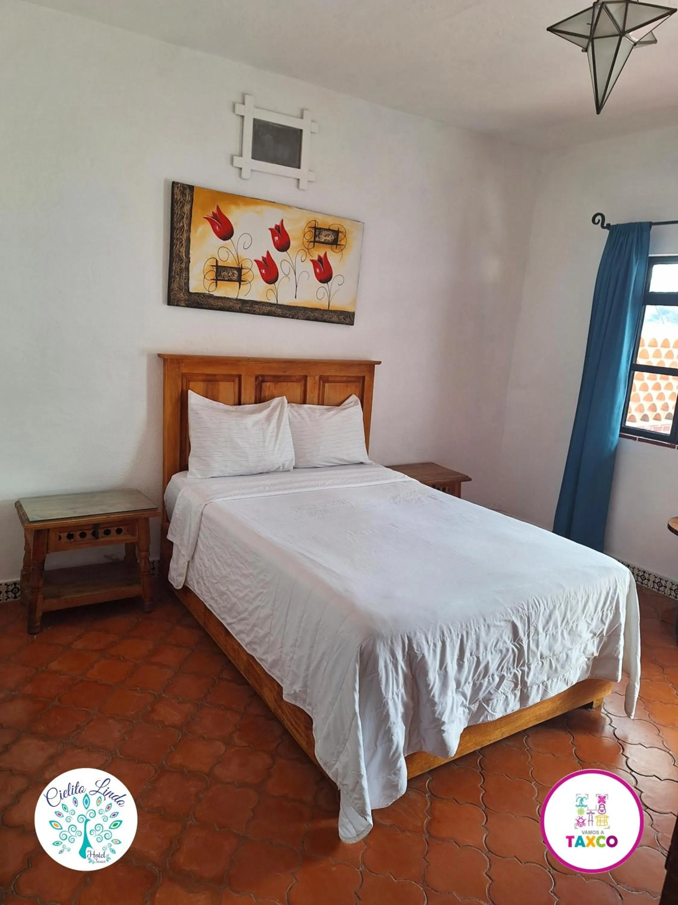 Bed in Hotel Cielito Lindo, Taxco