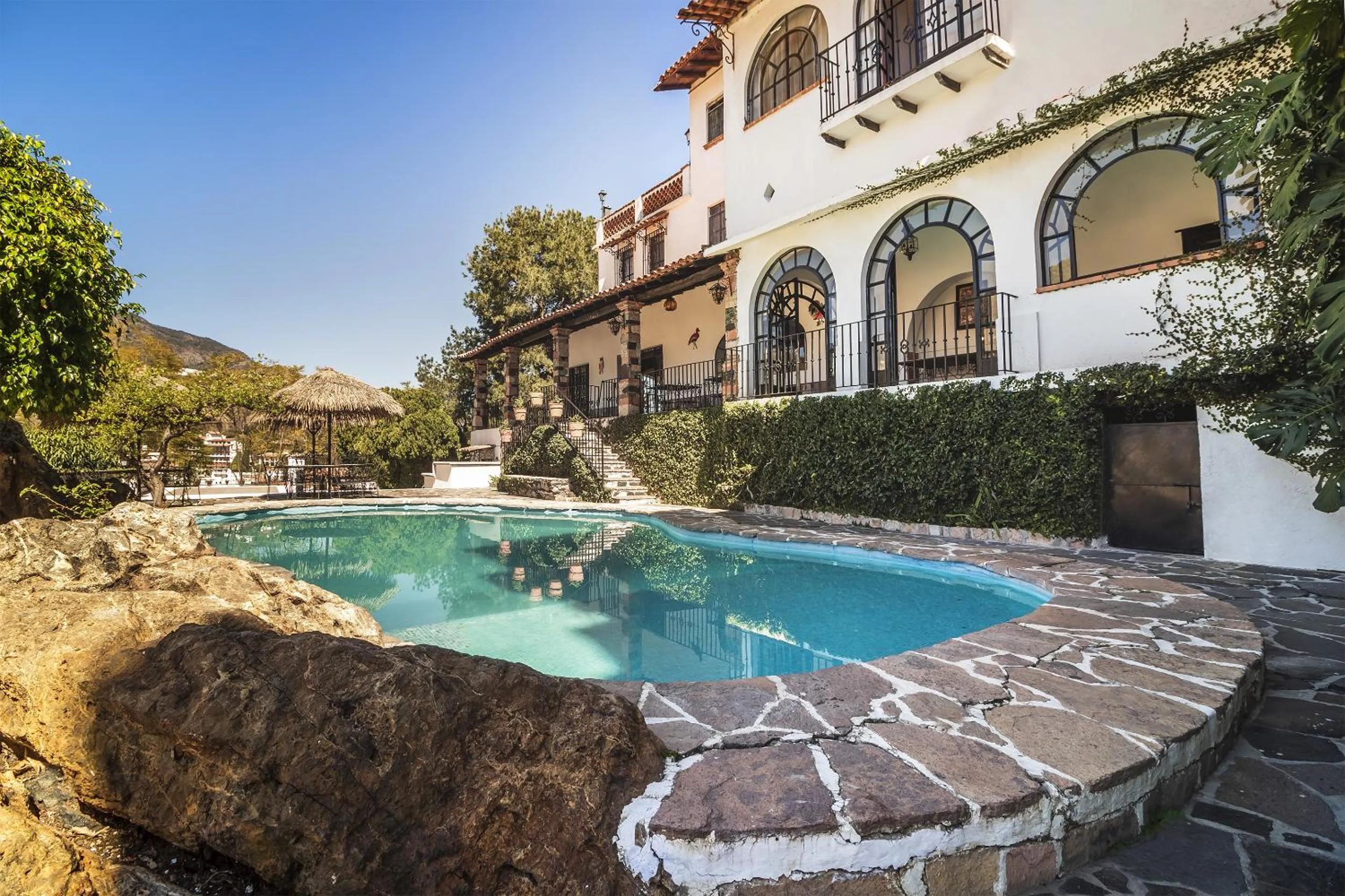 Swimming pool in Hotel Cielito Lindo, Taxco