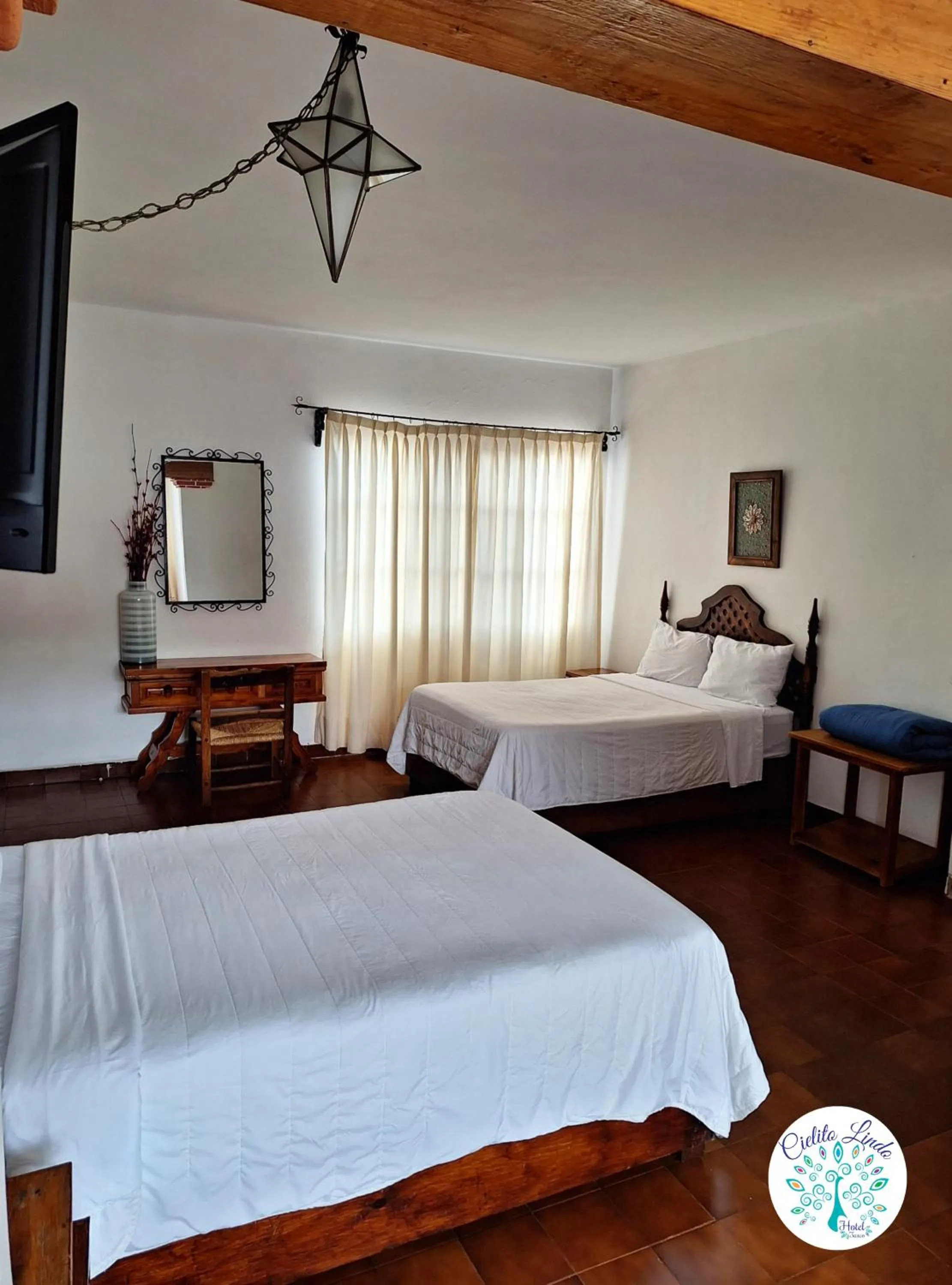 Bed in Hotel Cielito Lindo, Taxco