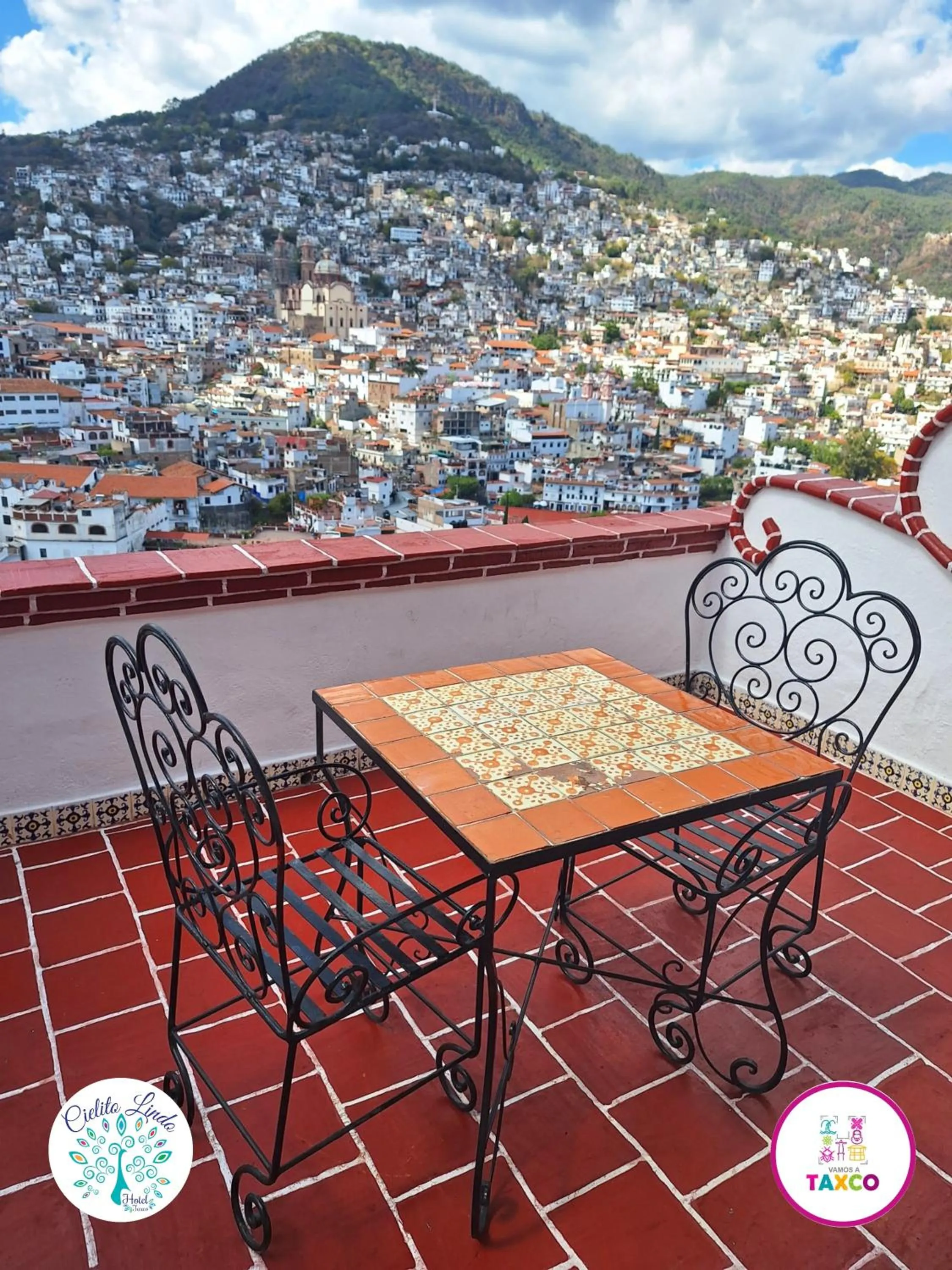 Day in Hotel Cielito Lindo, Taxco