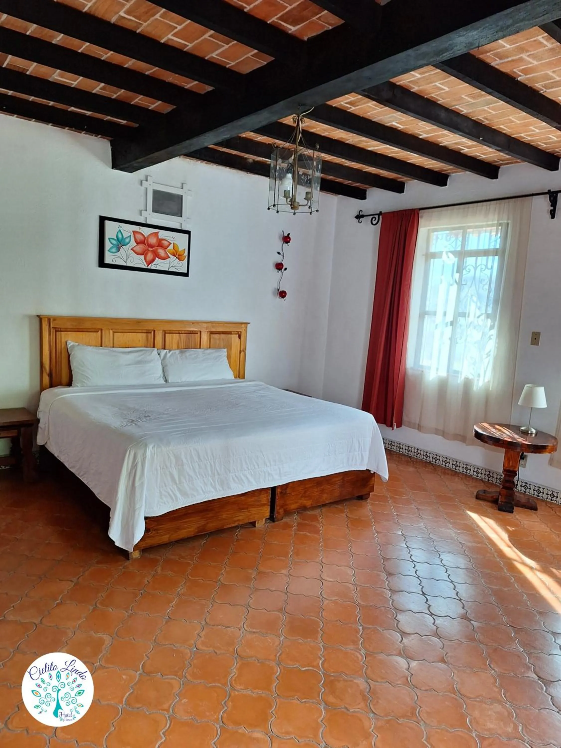 Bed in Hotel Cielito Lindo, Taxco
