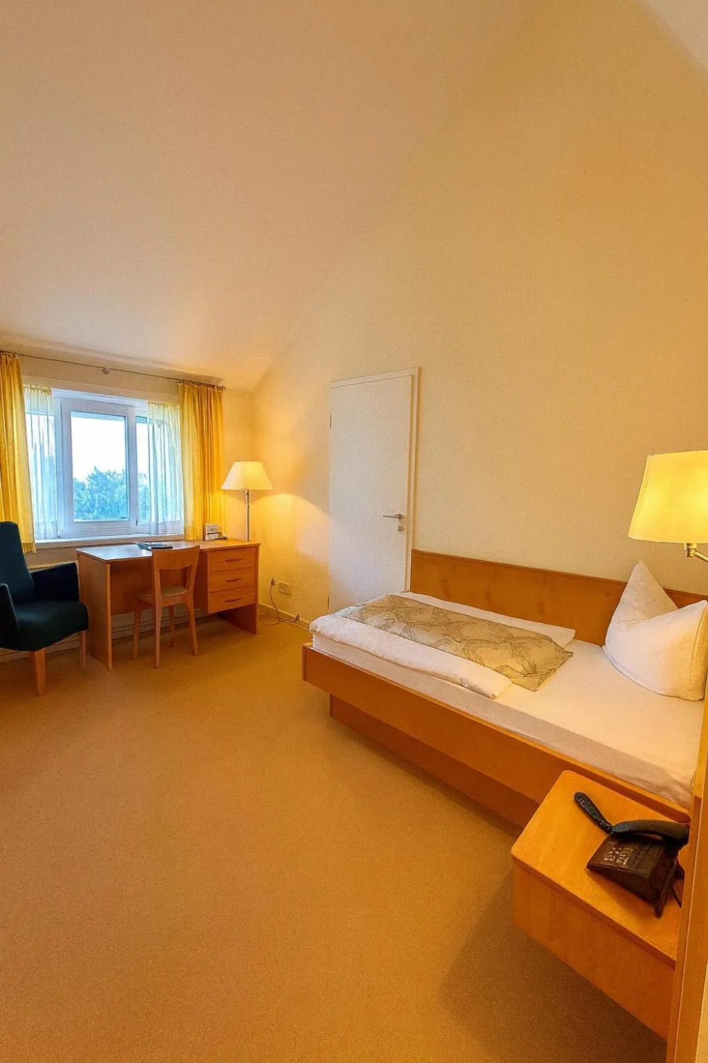 Photo of the whole room, Bed in Schlosshotel Eyba
