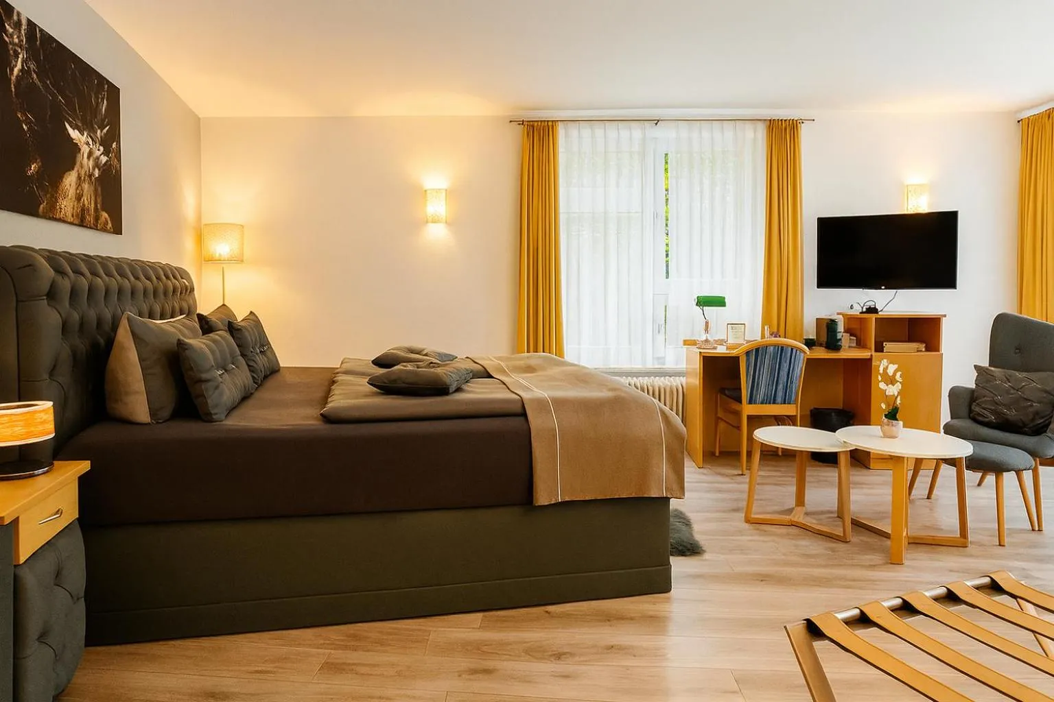 Photo of the whole room, Bed in Schlosshotel Eyba