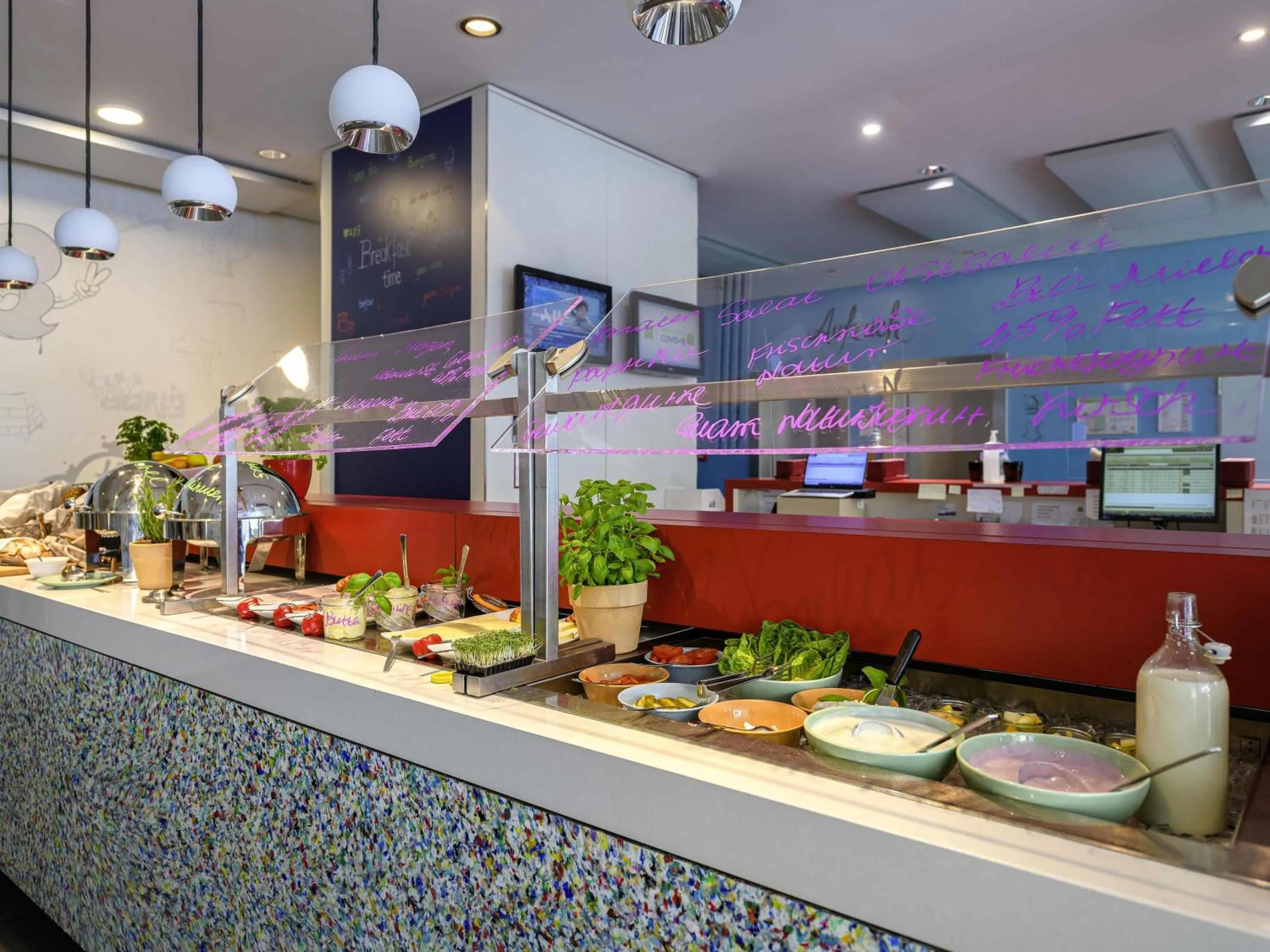 Breakfast in ibis Styles Hotel Berlin Mitte