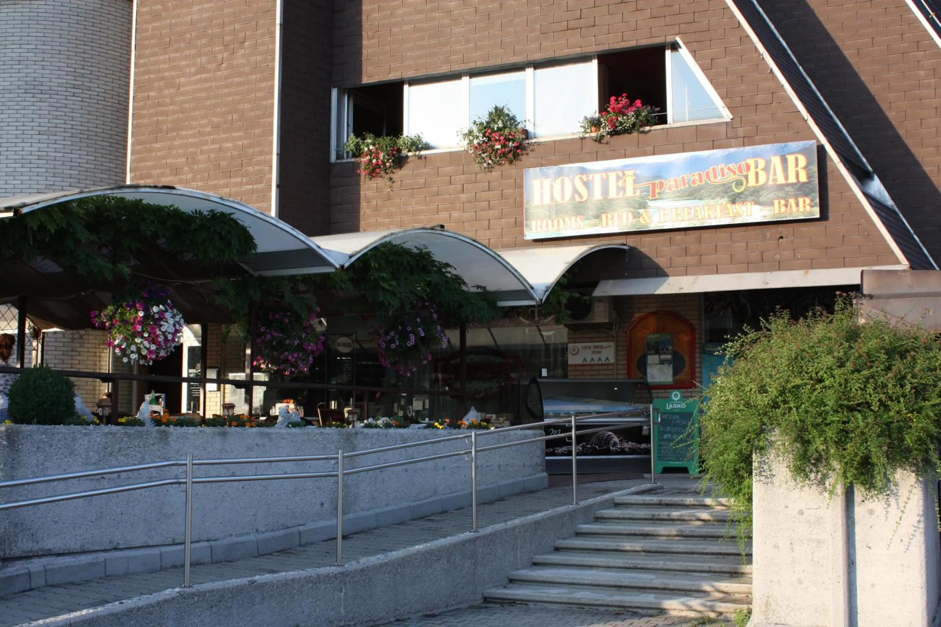 Facade/entrance in Hostel Paradiso