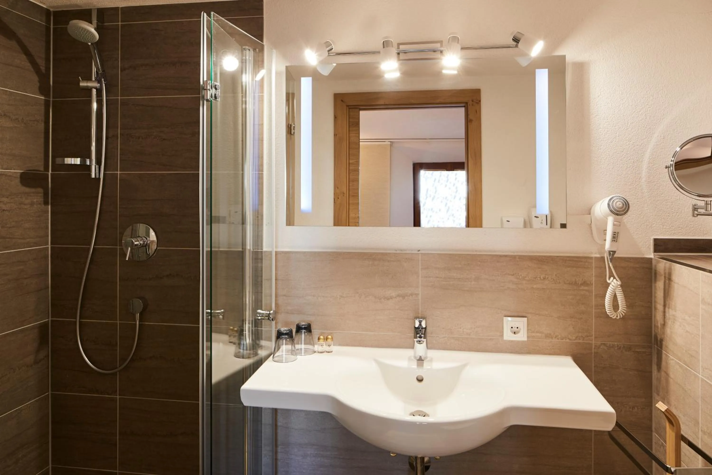 Bathroom in Tirolerhof - Appartementhaus