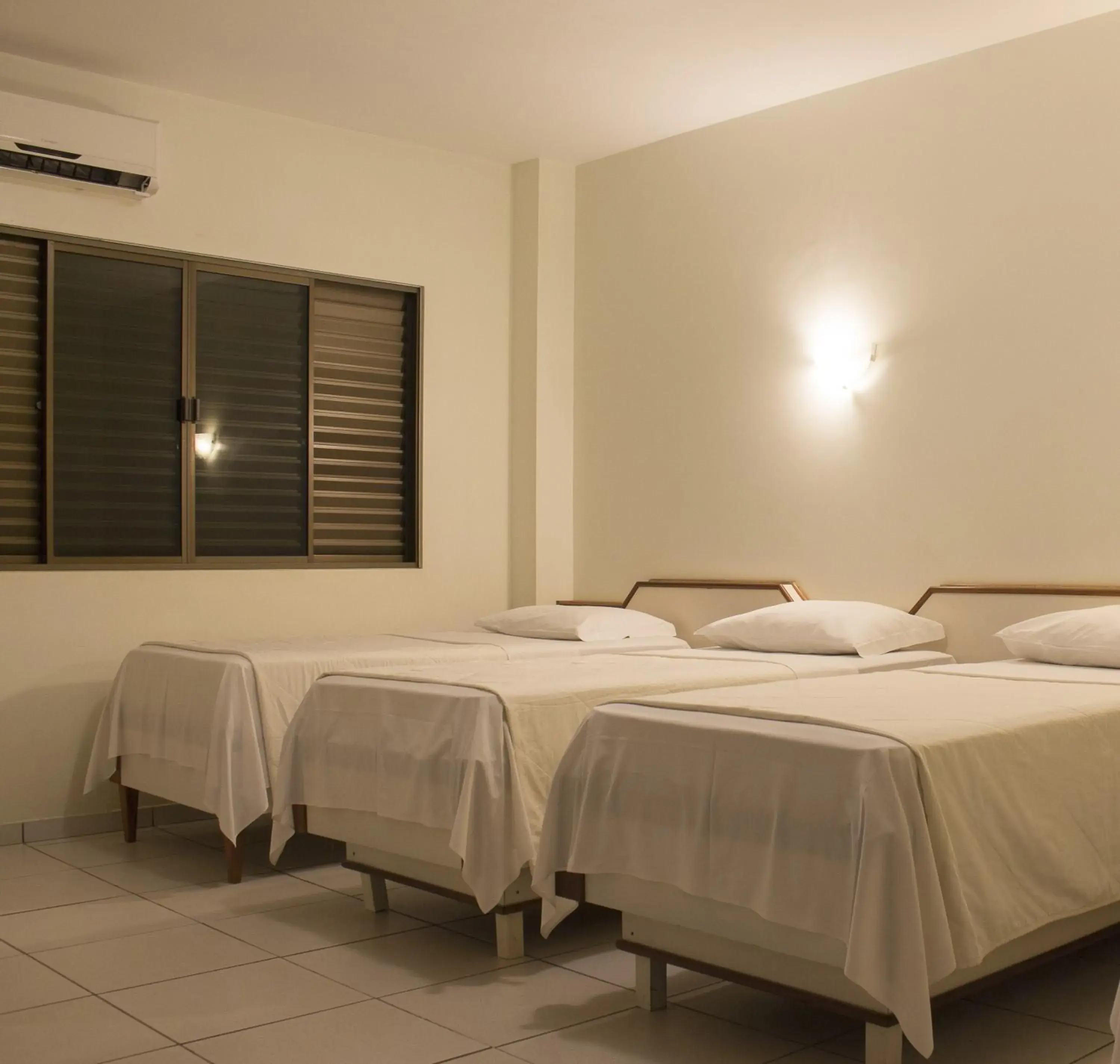 Superior Triple Room in Praia Sol Hotel Superior Triple Room in Praia Sol Hotel