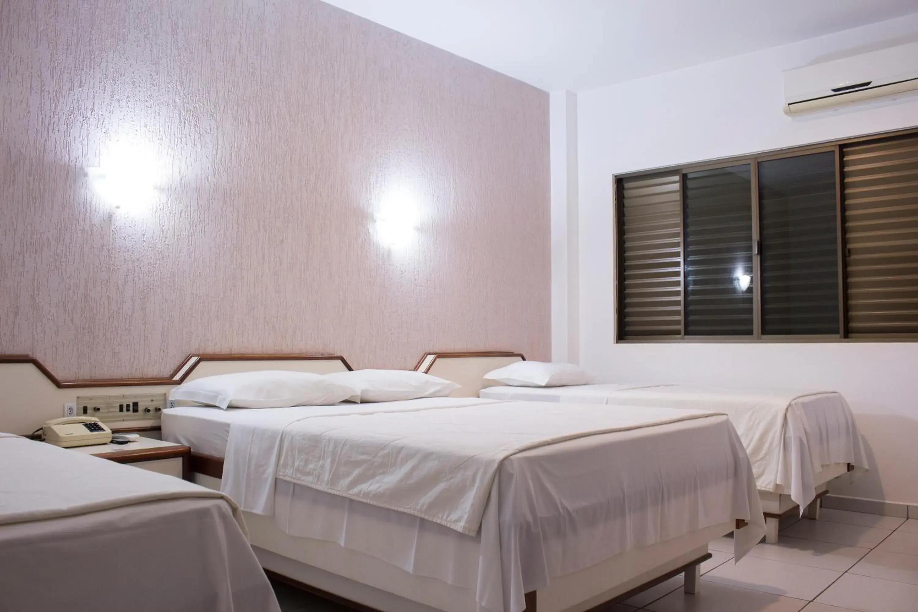 Bed in Praia Sol Hotel Bed in Praia Sol Hotel