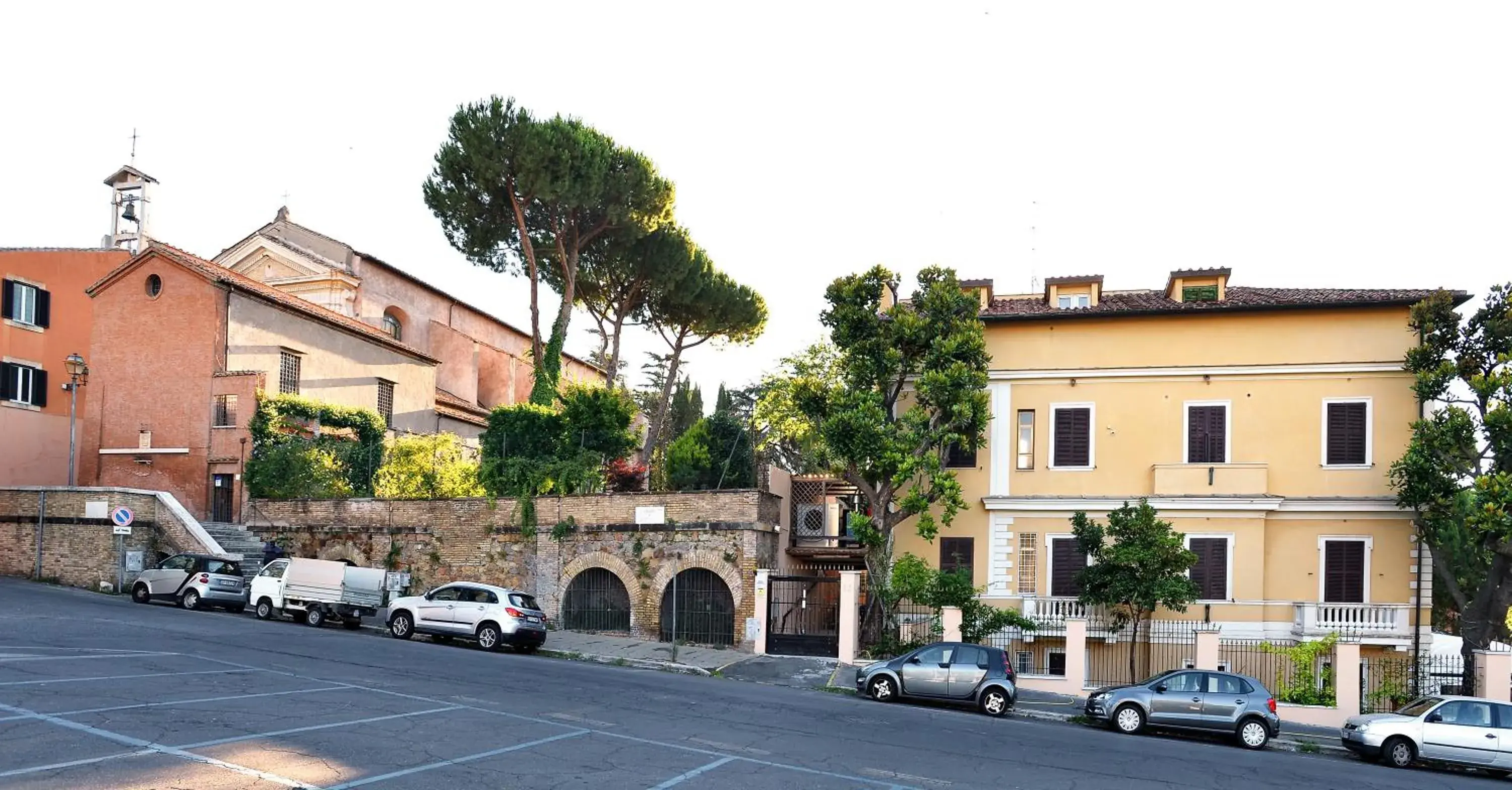 Property building in Sourire Hotel Property building in Sourire Hotel