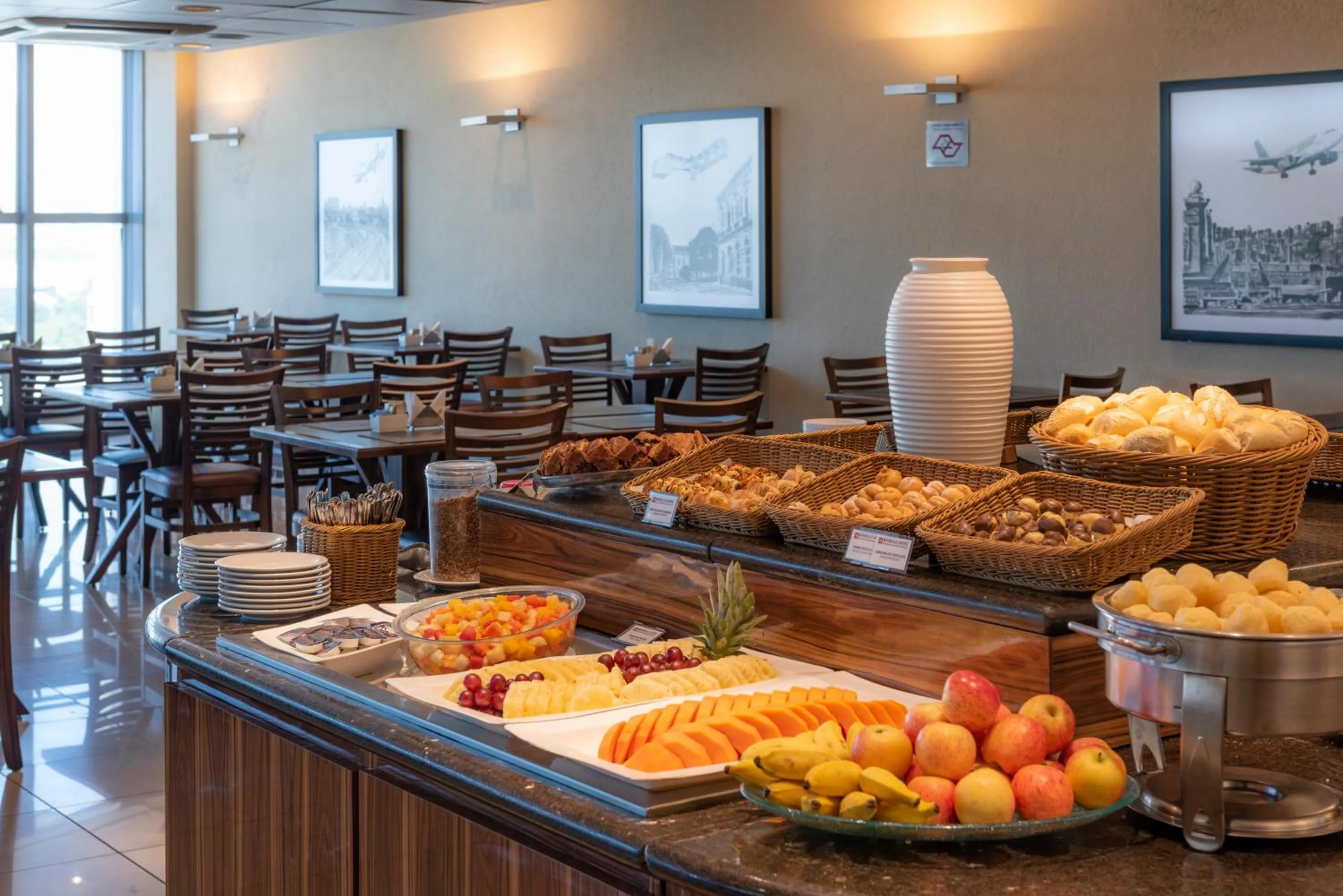 Restaurant/places to eat in Monreale Plus Guarulhos International Airport