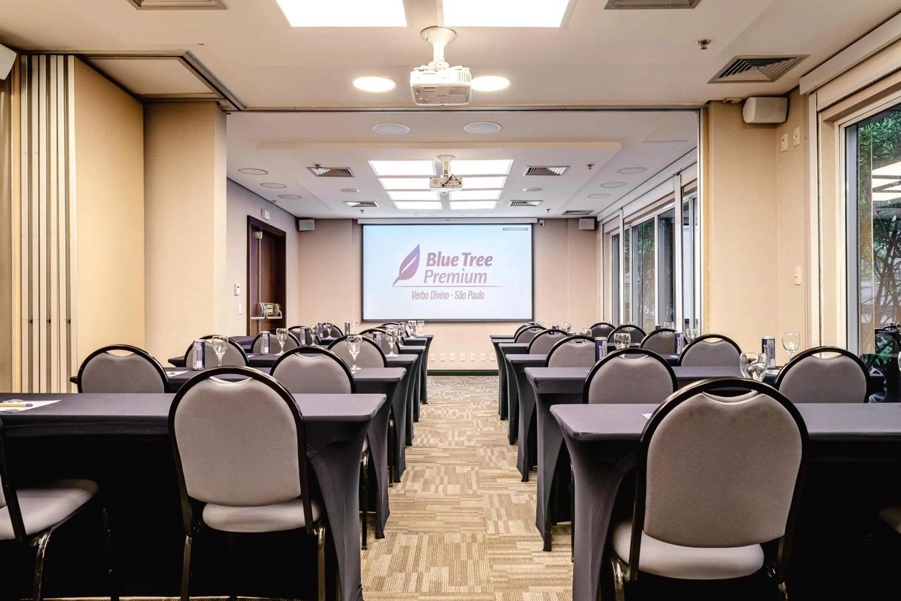 Meeting/conference room in Blue Tree Premium Verbo Divino - Nações Unidas