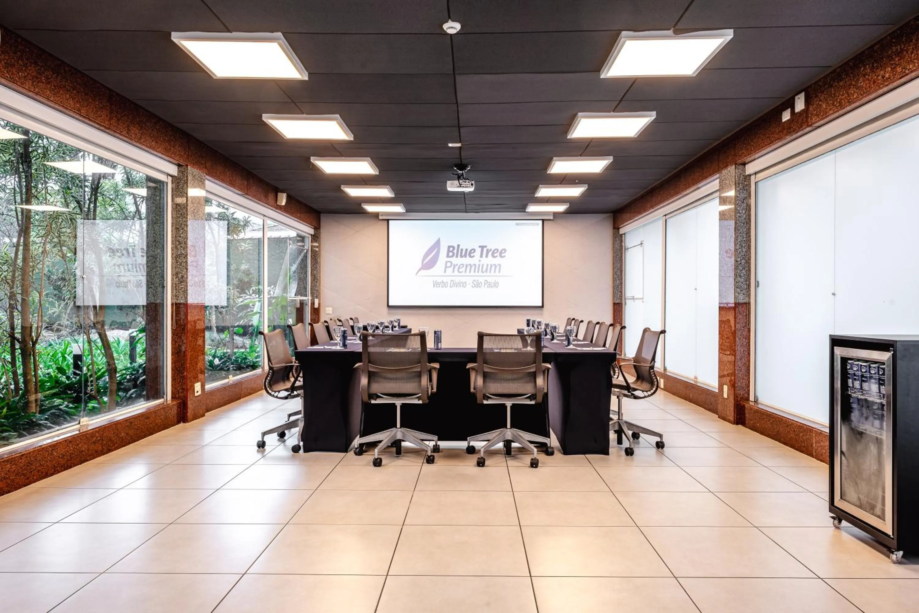 Meeting/conference room in Blue Tree Premium Verbo Divino - Nações Unidas