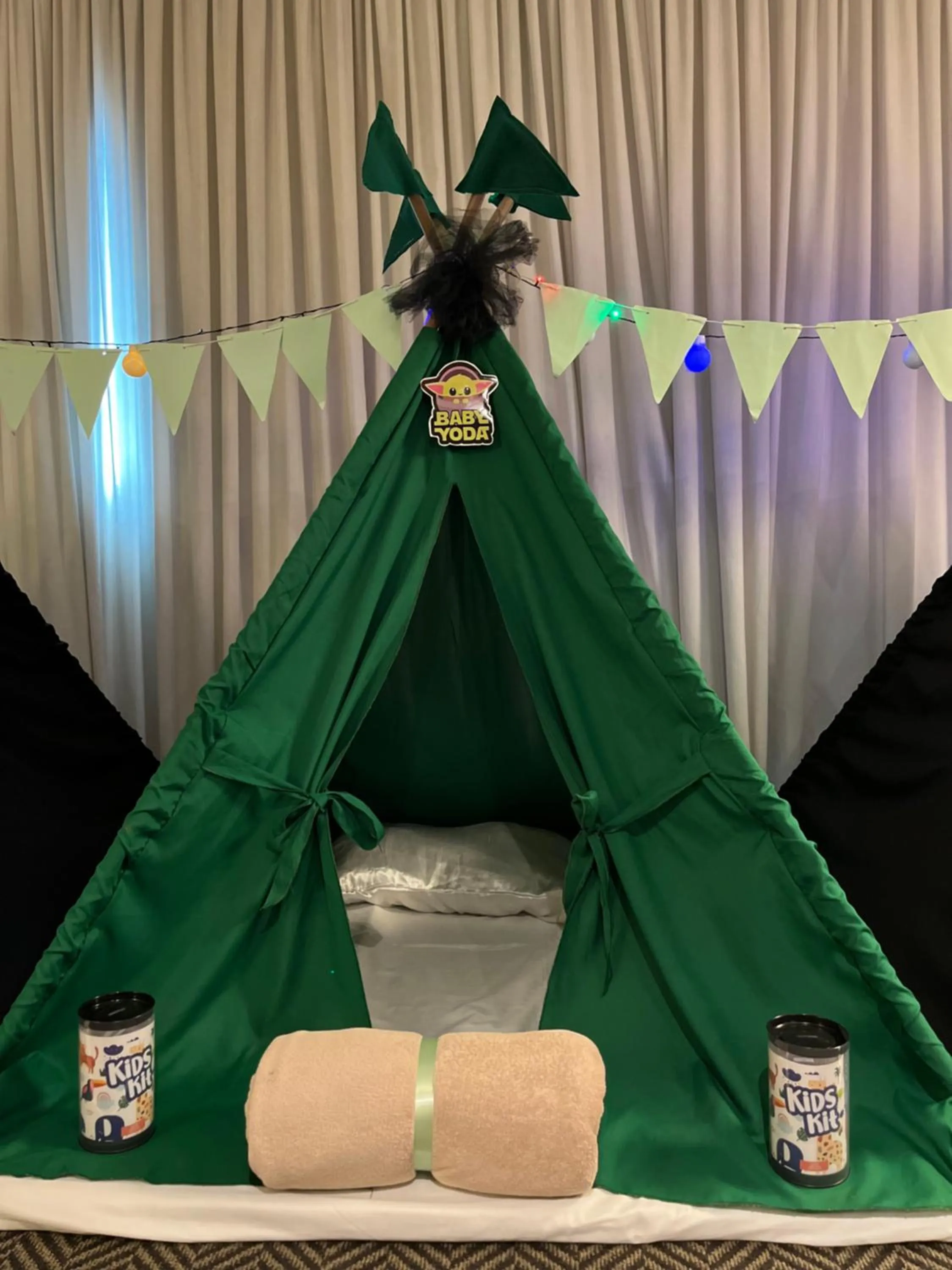 Decorative detail in Blue Tree Premium Verbo Divino - Nações Unidas