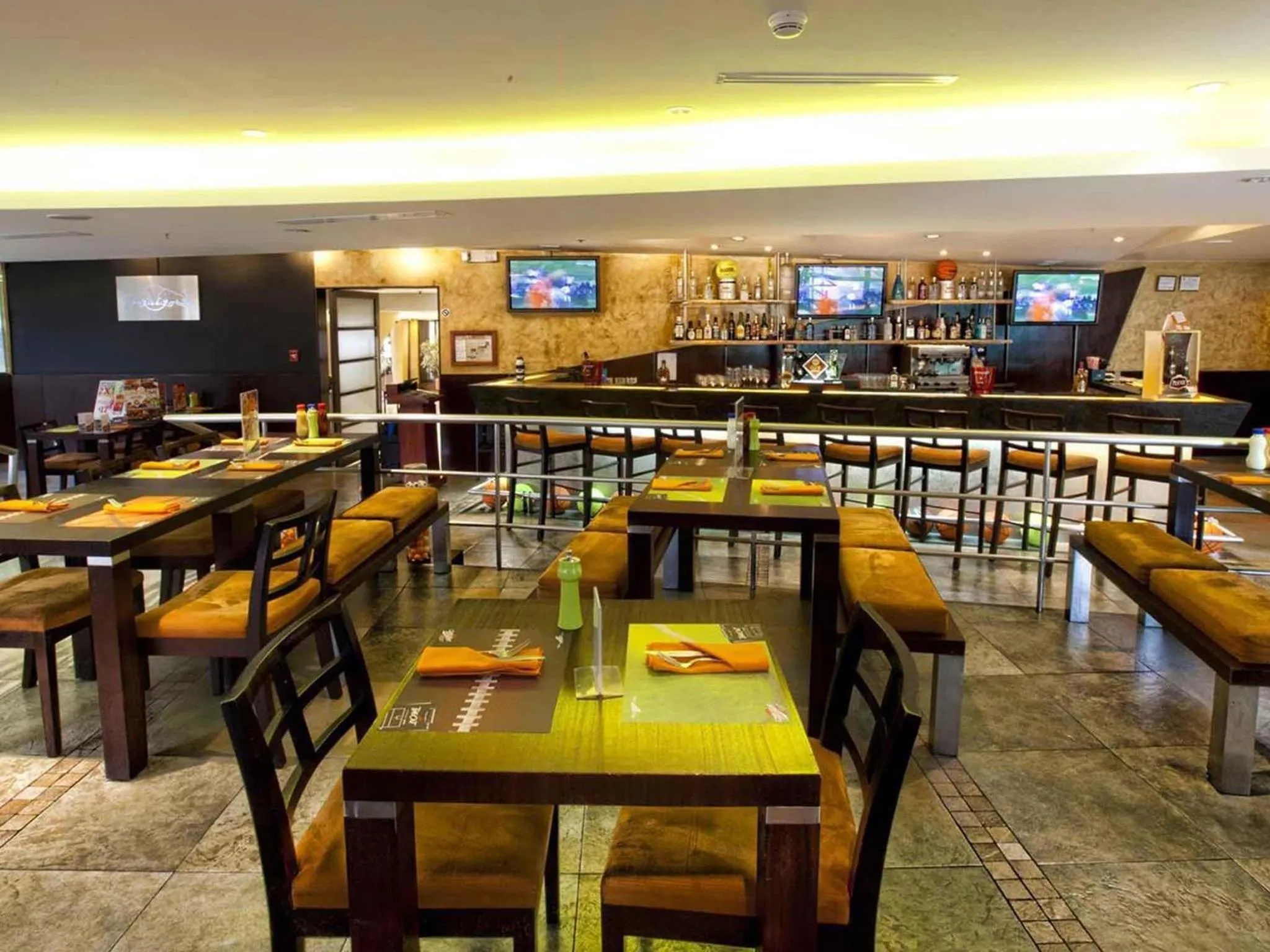 Restaurant/places to eat in Swissotel Quito