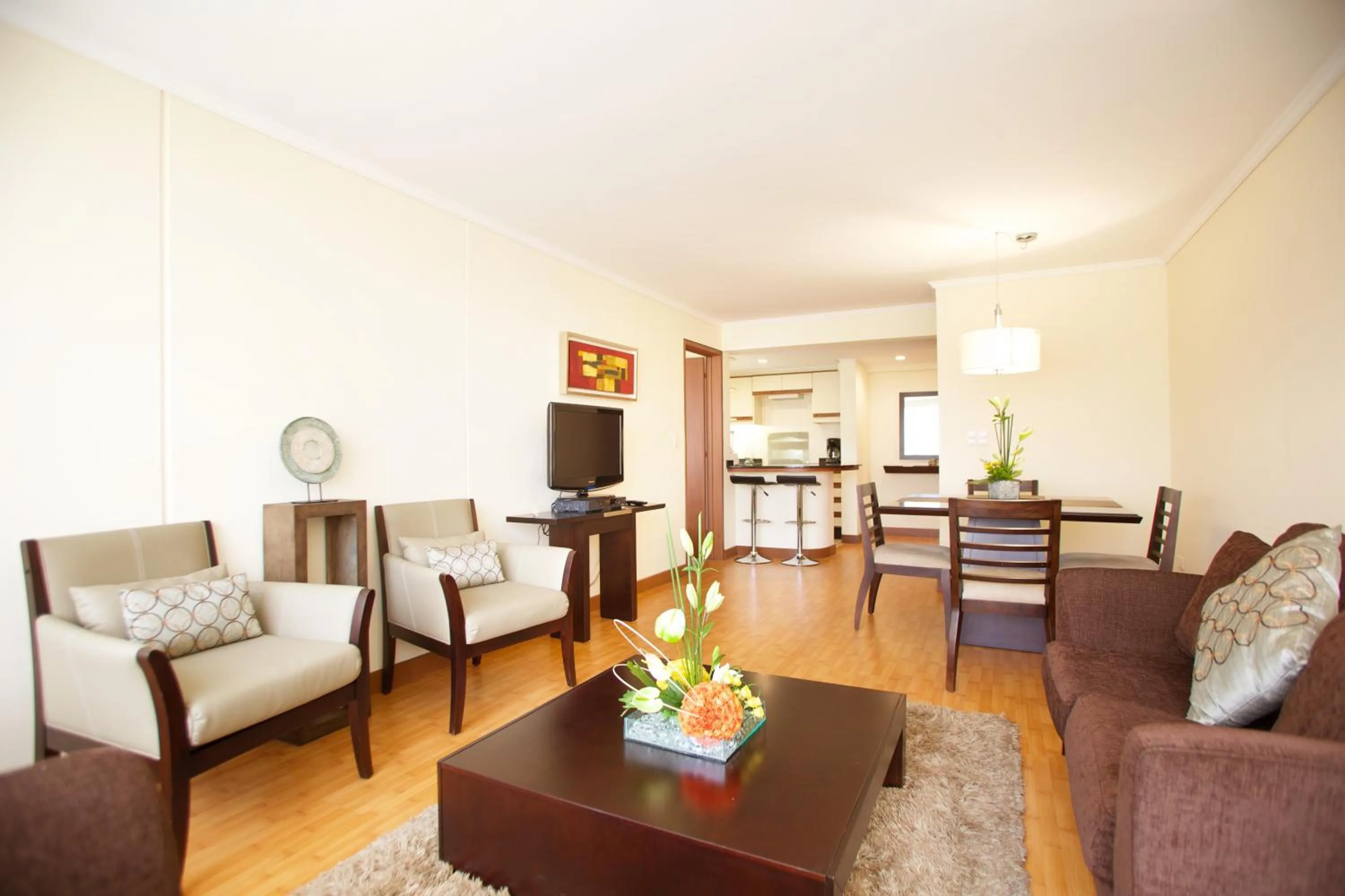 Living room in Swissotel Quito