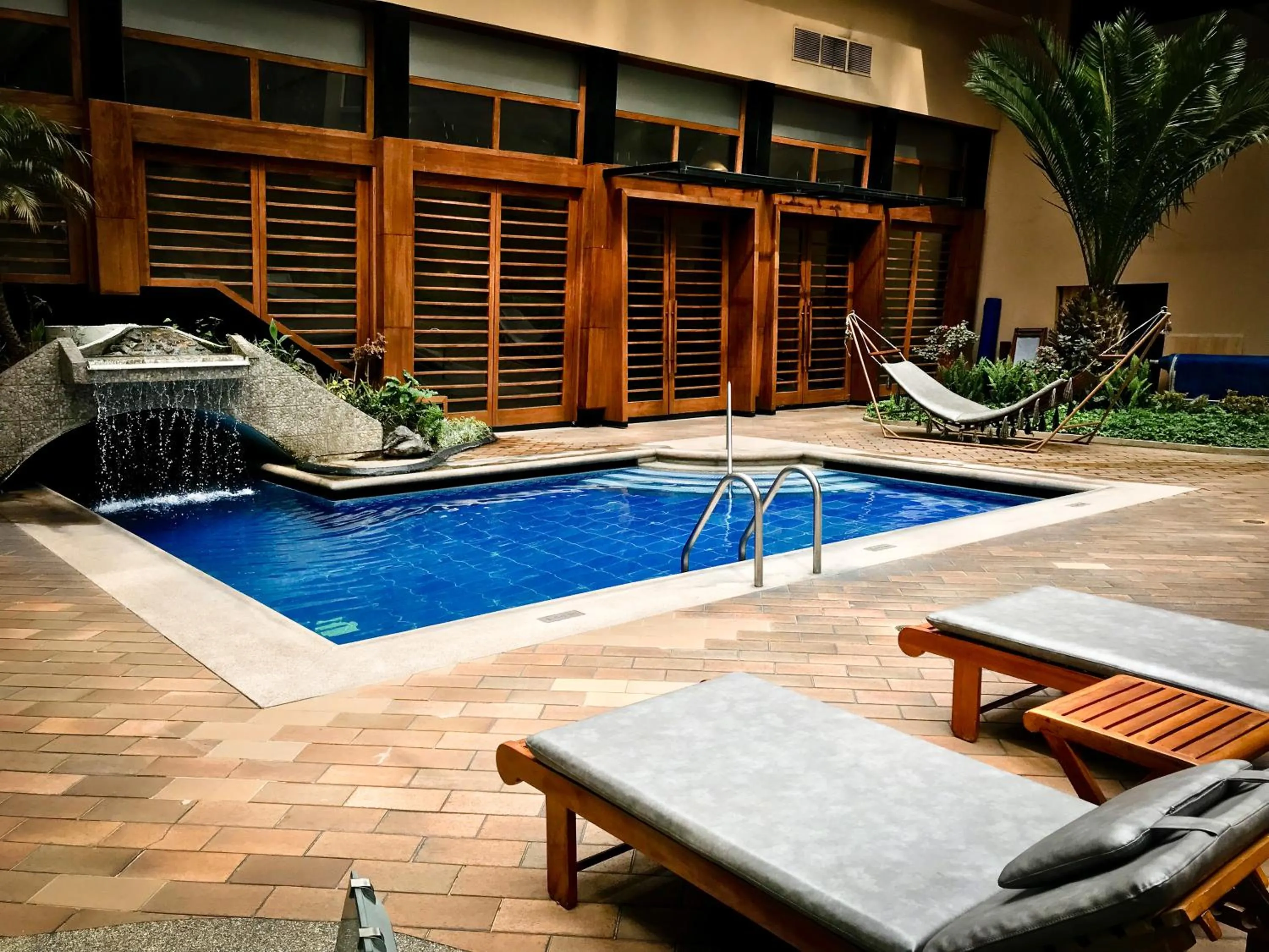 Pool view in Swissotel Quito