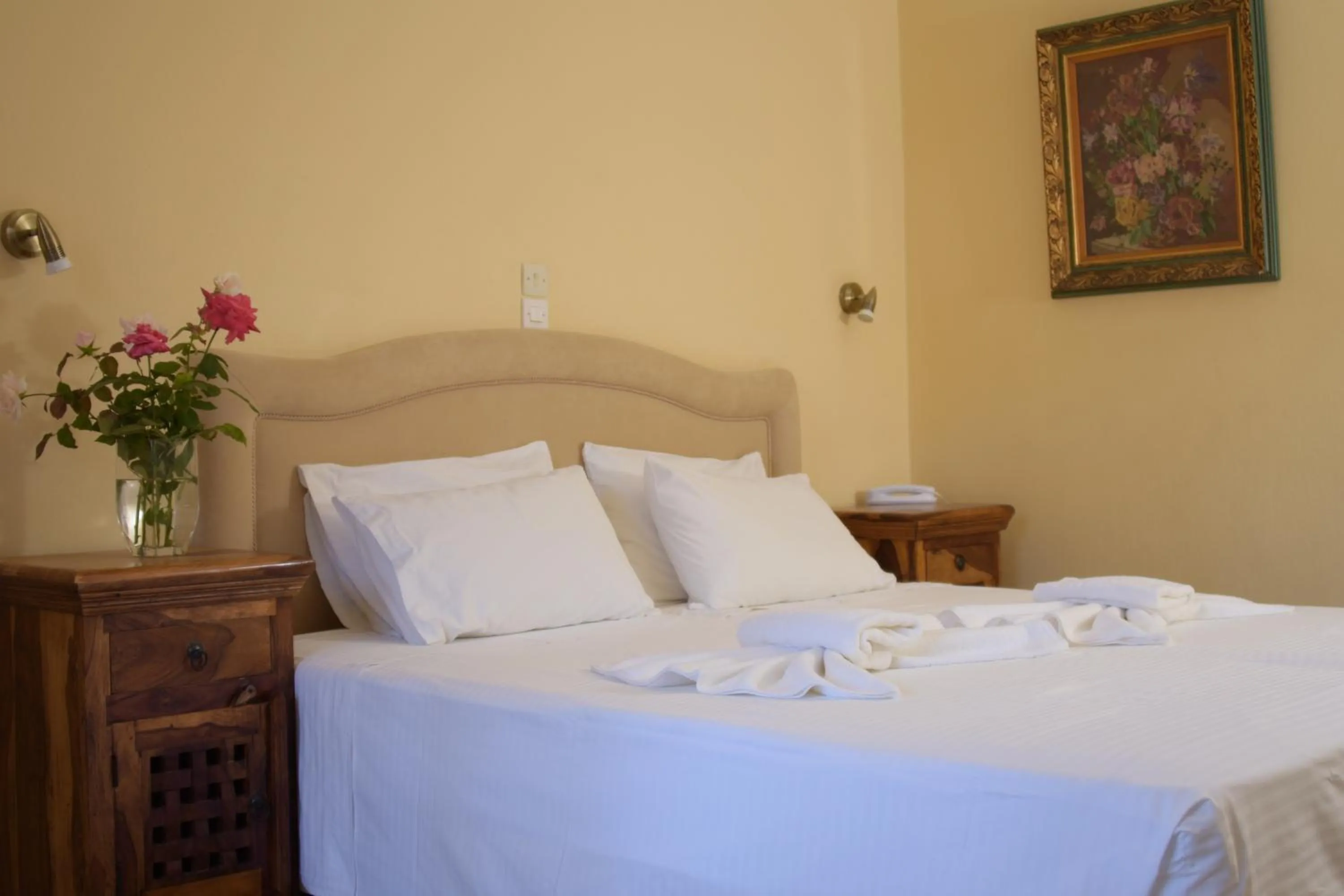 Bedroom, Bed in Virginia Hotel