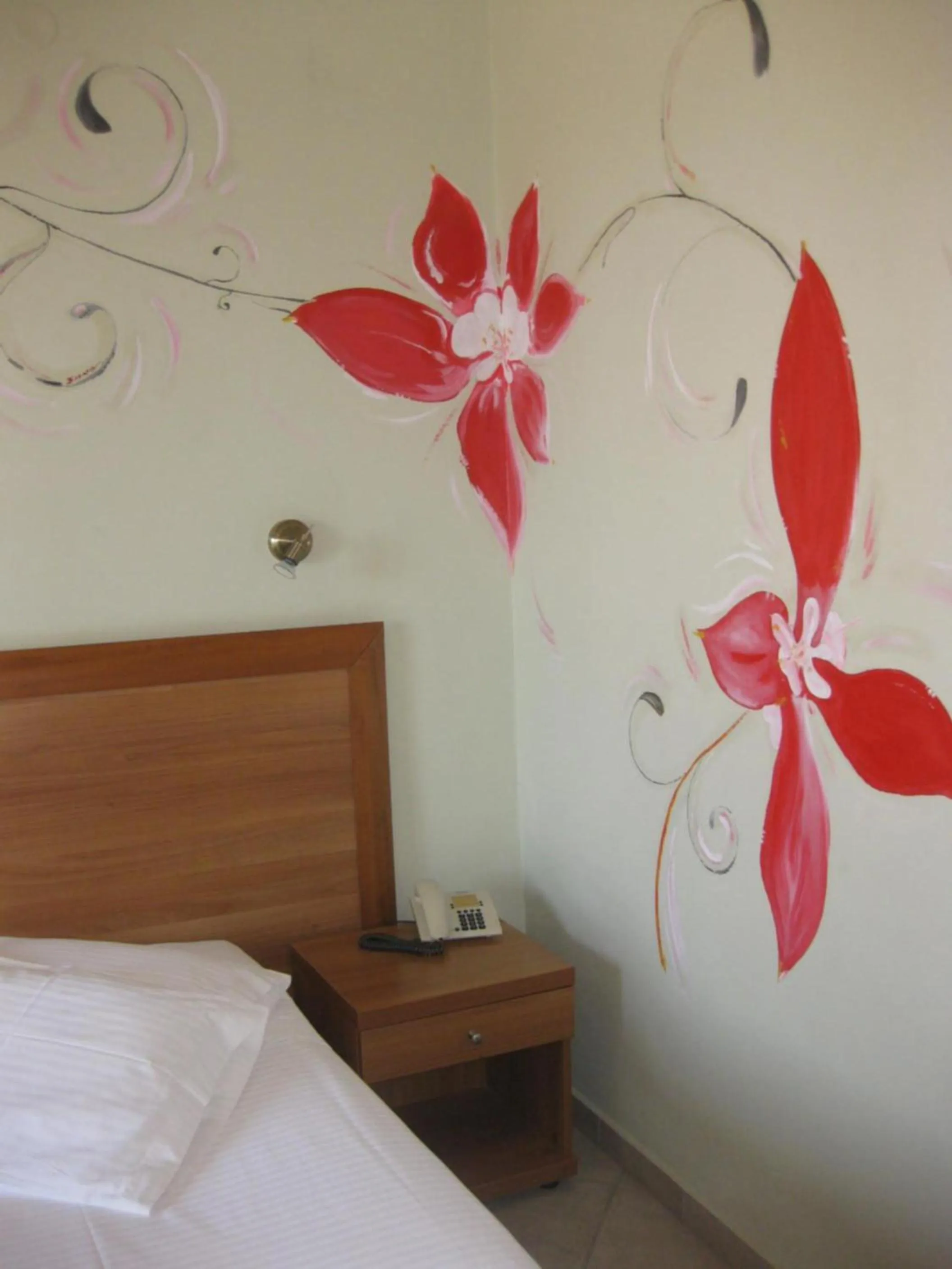 Bedroom, Bed in Virginia Hotel