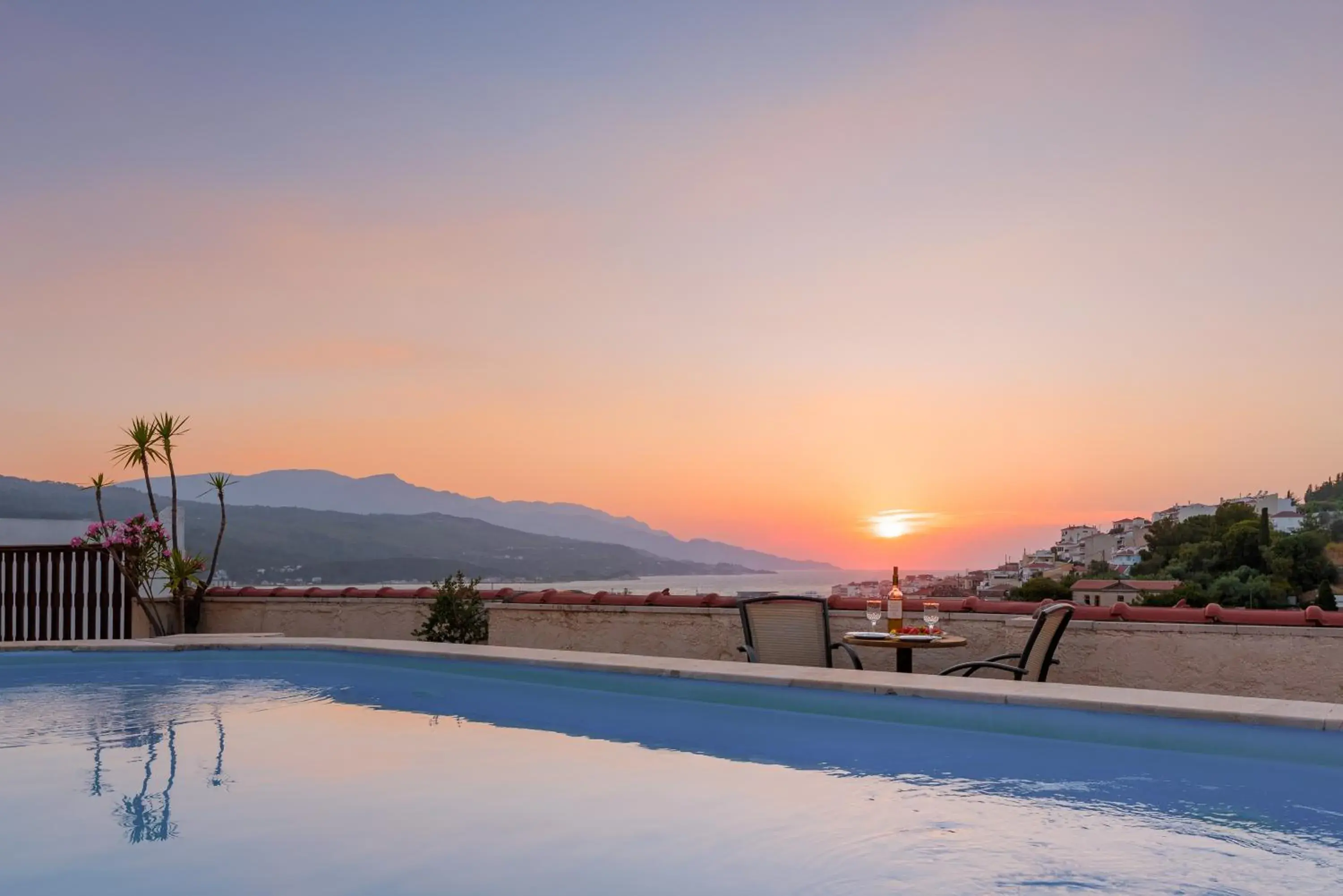 Swimming pool in Virginia Hotel Swimming pool in Virginia Hotel